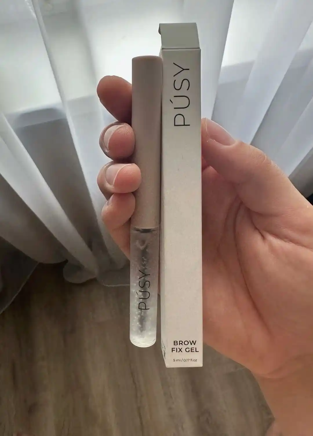Гель-фиксатор для бровей PUSY Brow Fix Gel, прозрачный, с эффектом ламинирования
