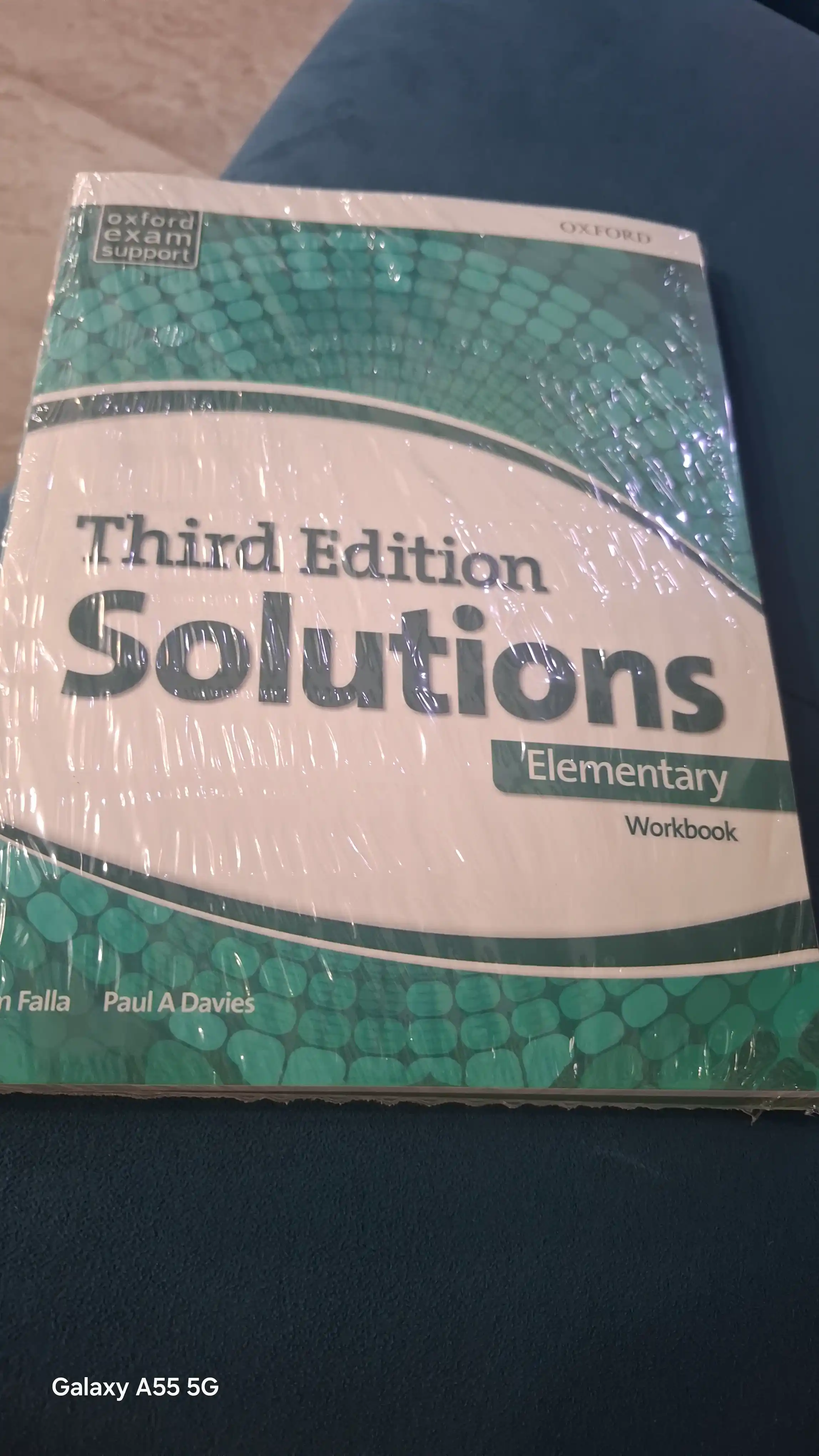 Solutions Elementary, Intermediate, Pre-intermediate, Upper-intermediate  Tim Falla