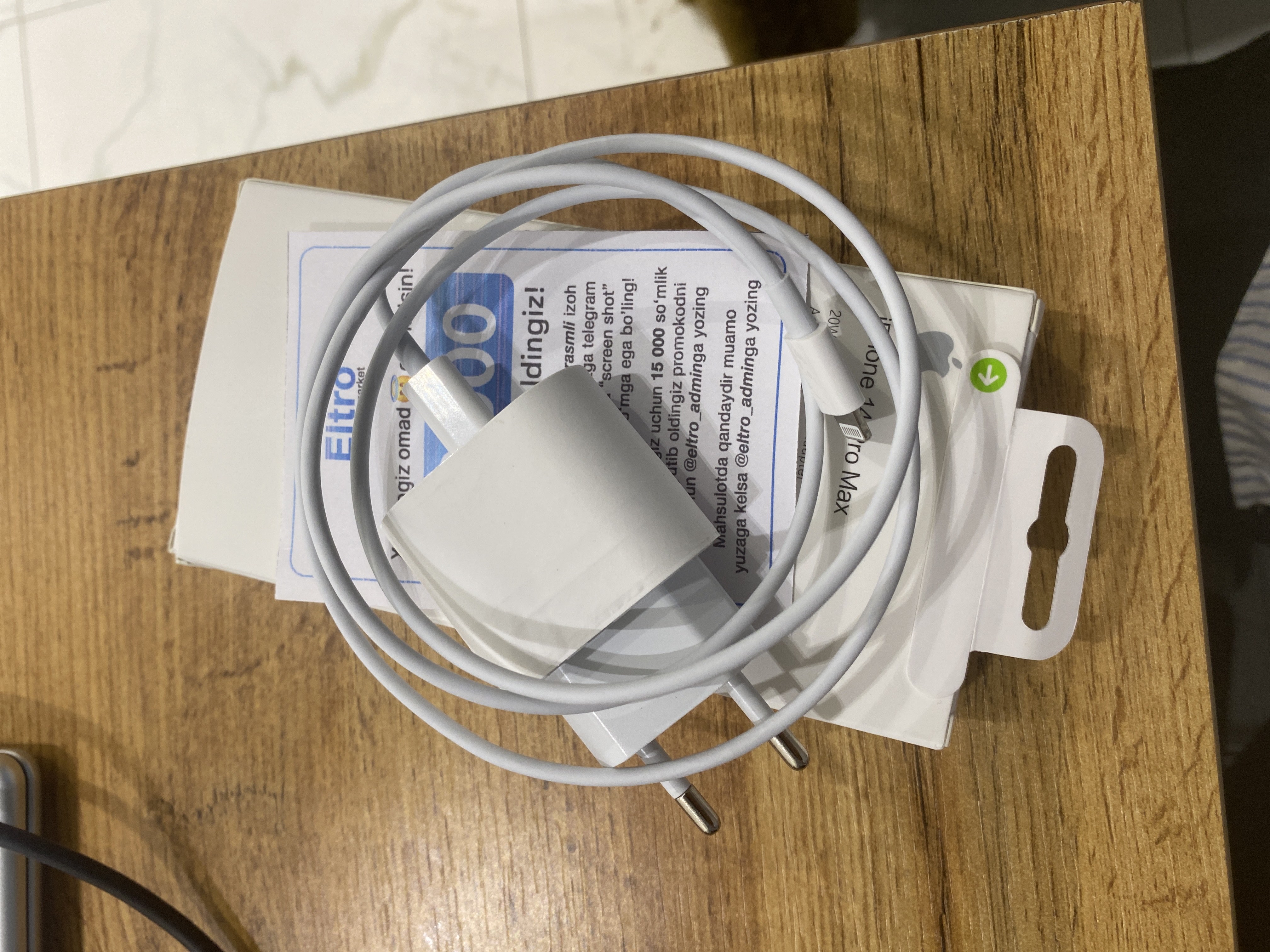 IPhone uchun zaryadlash qurilmasi, tez zaryadlovchi 20 Vt, Type-Cdan Lightning kabel bilan