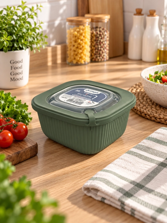 Контейнер для хранения продуктов, с герметичной крышкой и клапаном