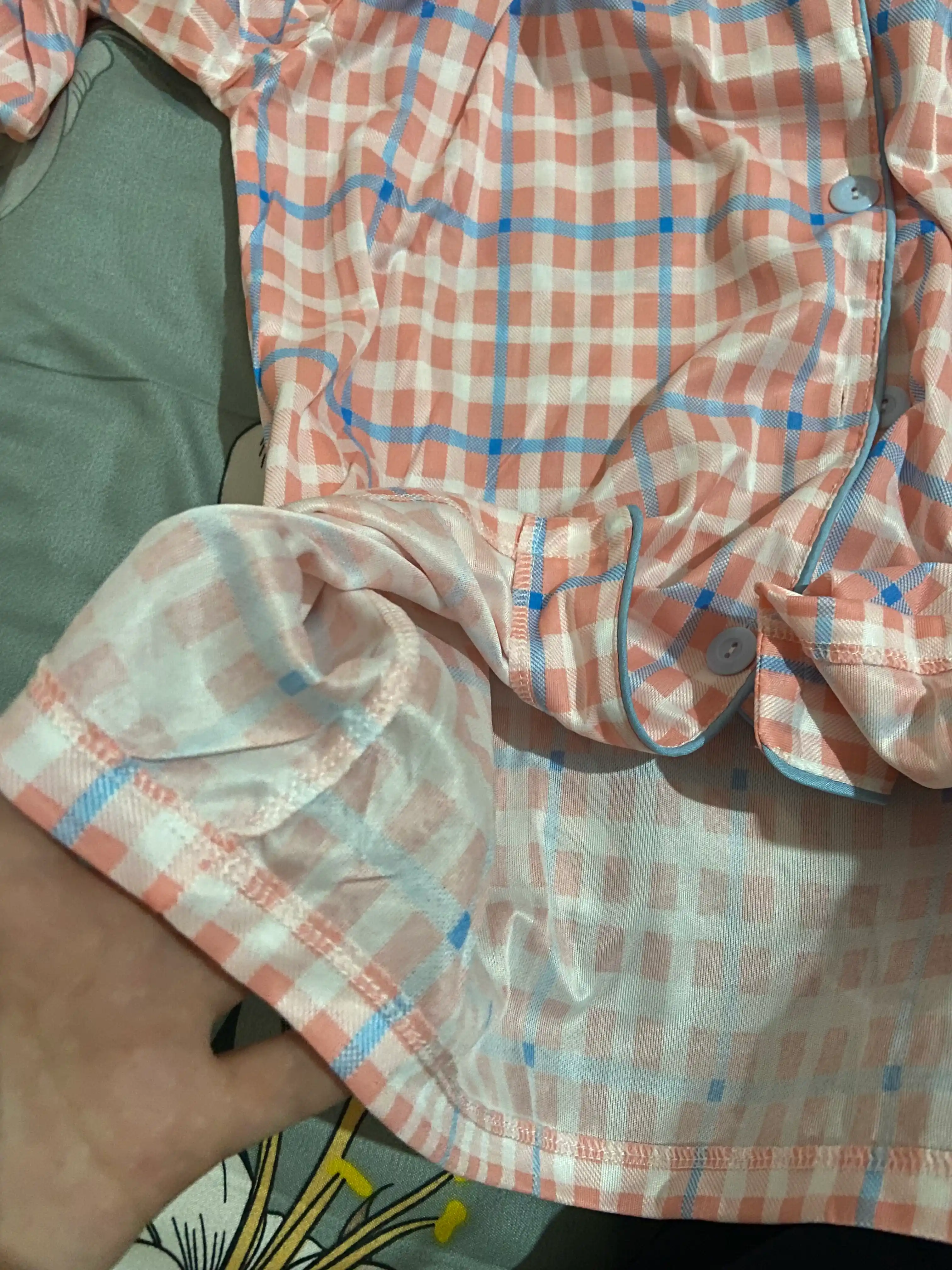 Ayollar pijamasi — ayollar uy kiyimi