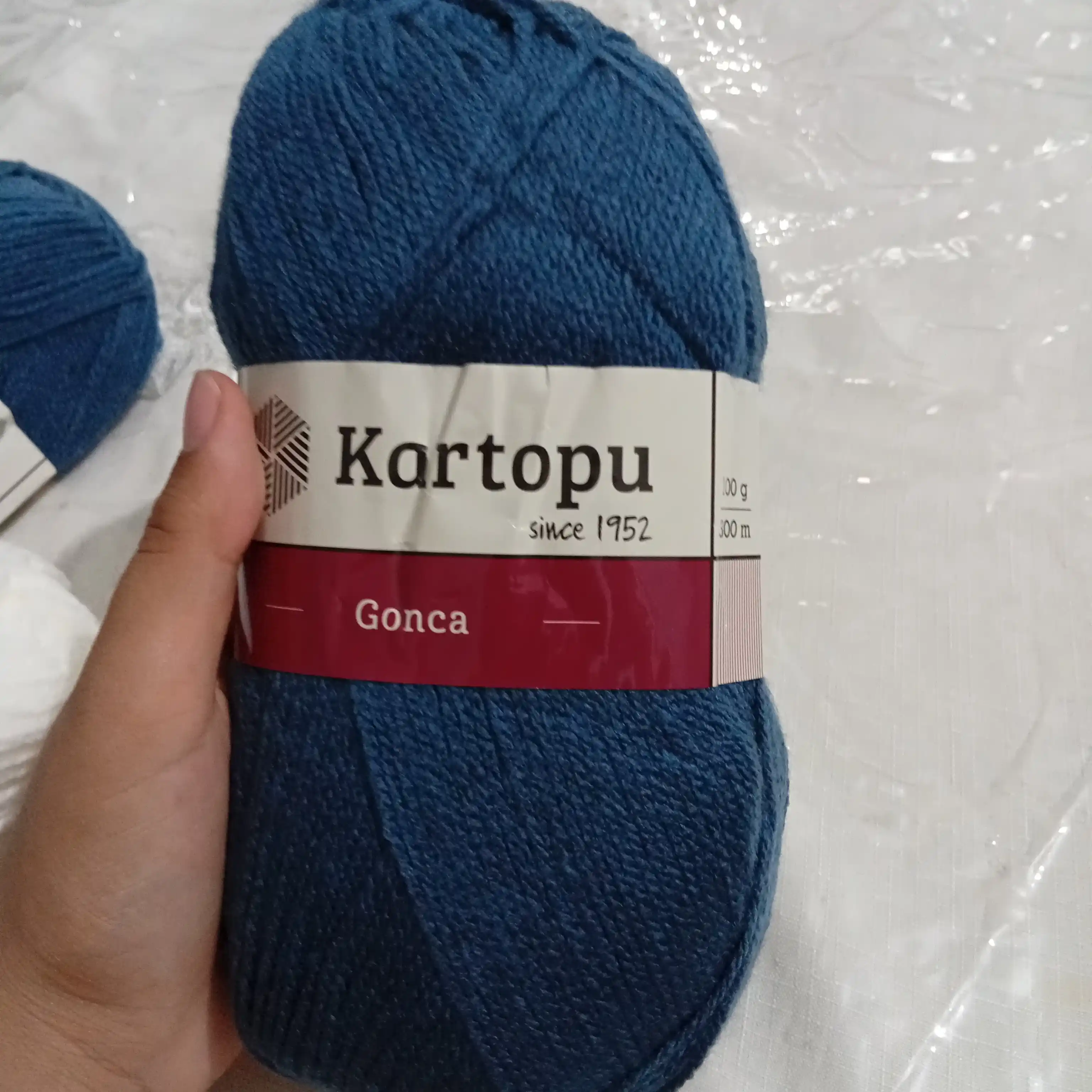 Пряжа для вязания Kartopu Gonca, 100 г, 300 м, 100% акрил