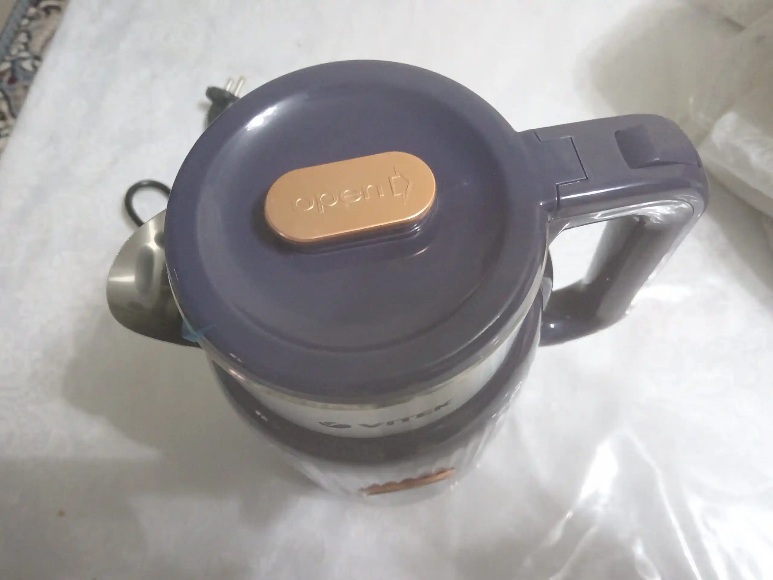 Elektr choynak Tefal 2.5L — 1800W quvvat, tez qizish va zamonaviy dizayn!
