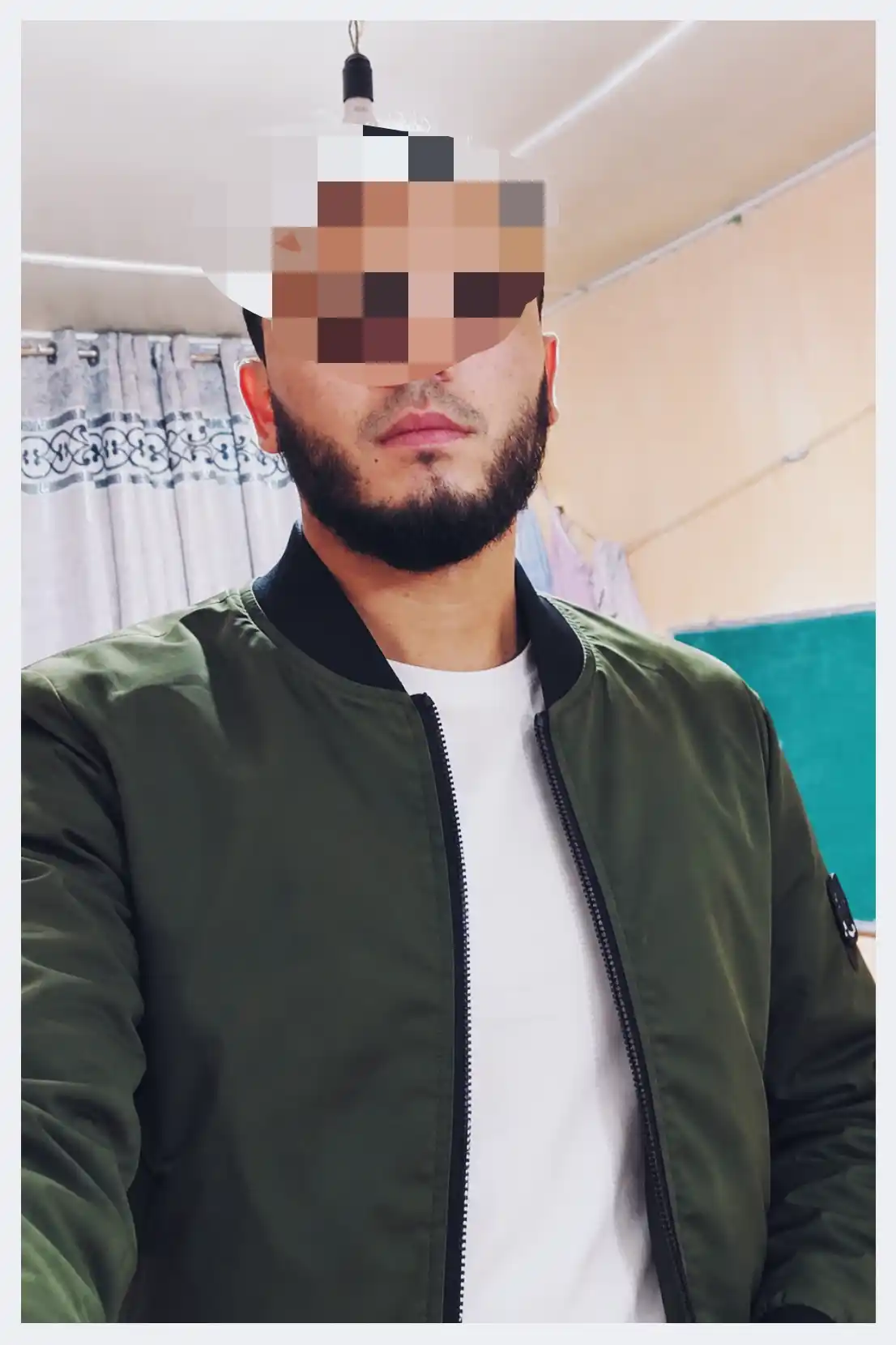 Erkaklar vetrovkasi