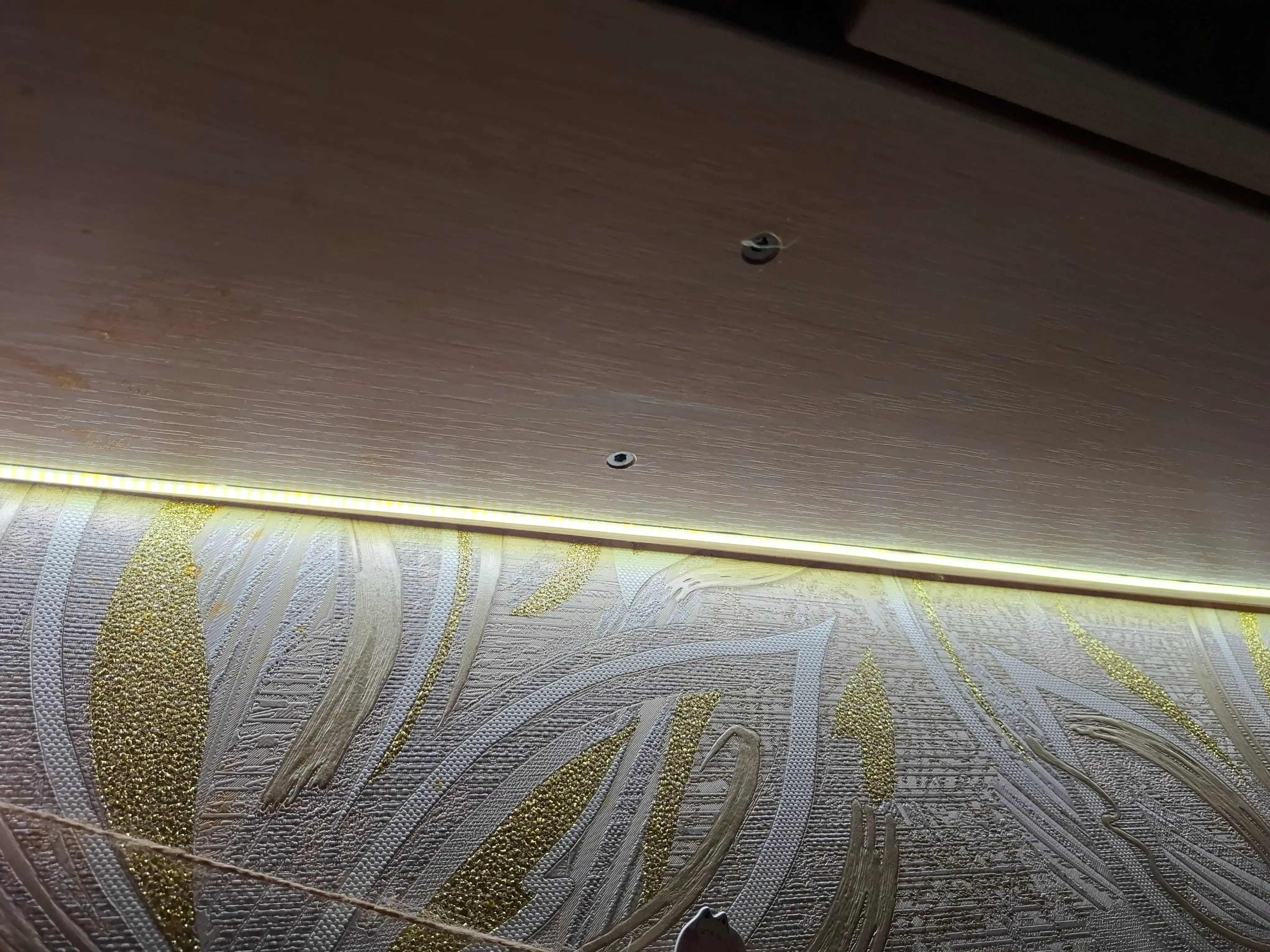 Sensor tugmali COB USB LED lenta – 5V, oq-limon rang