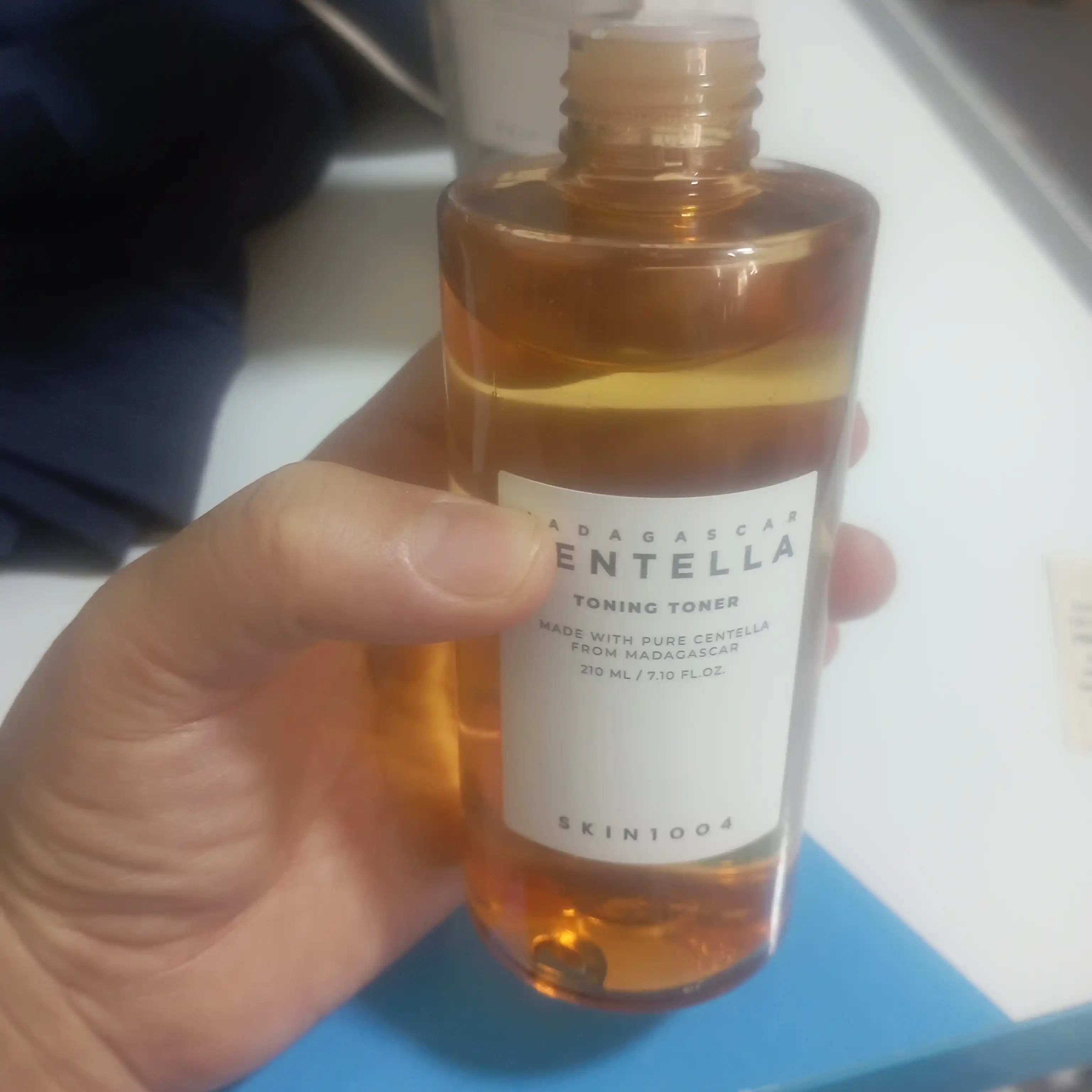 Centella SKIN1004 Madagaskar Sentella Tonik Tonerli yumshoq peeling toneri, 210 ml