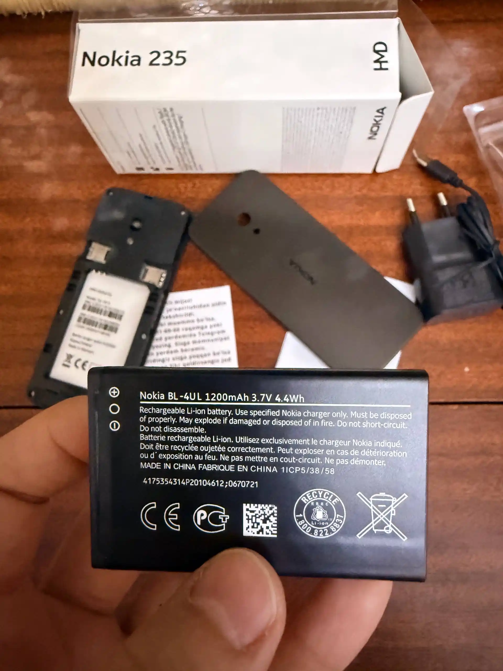Nokia 235 Afsonaviy sinalgan legendarniy Brend endi yana Sotuvda ulgurib qoling 2 ta sim