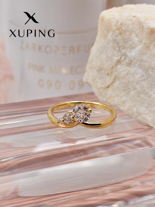 Xuping brendining ayollar va qizlar uchun uzuklari - 