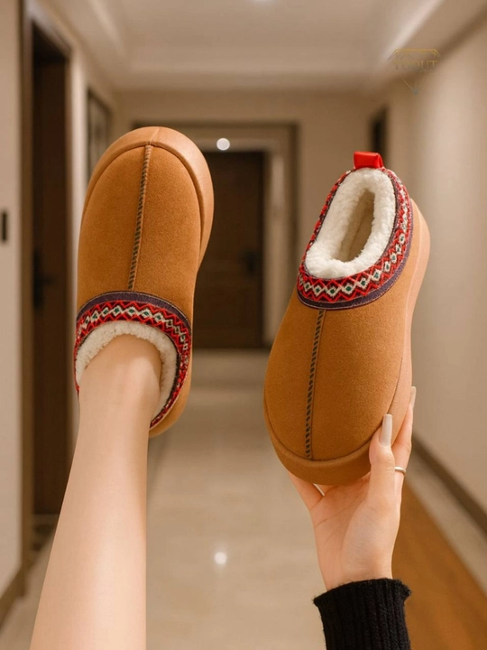Угги женские с мехом, удобные, тёплые, классный дизайн, размер 36-40