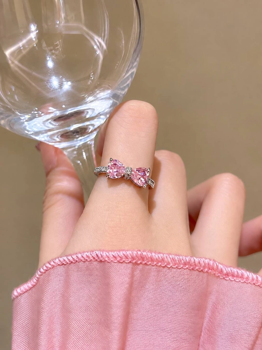 Кольцо Pandora, с розовым камнем в форме сердца, в коробочке для колец
