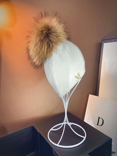 Белый