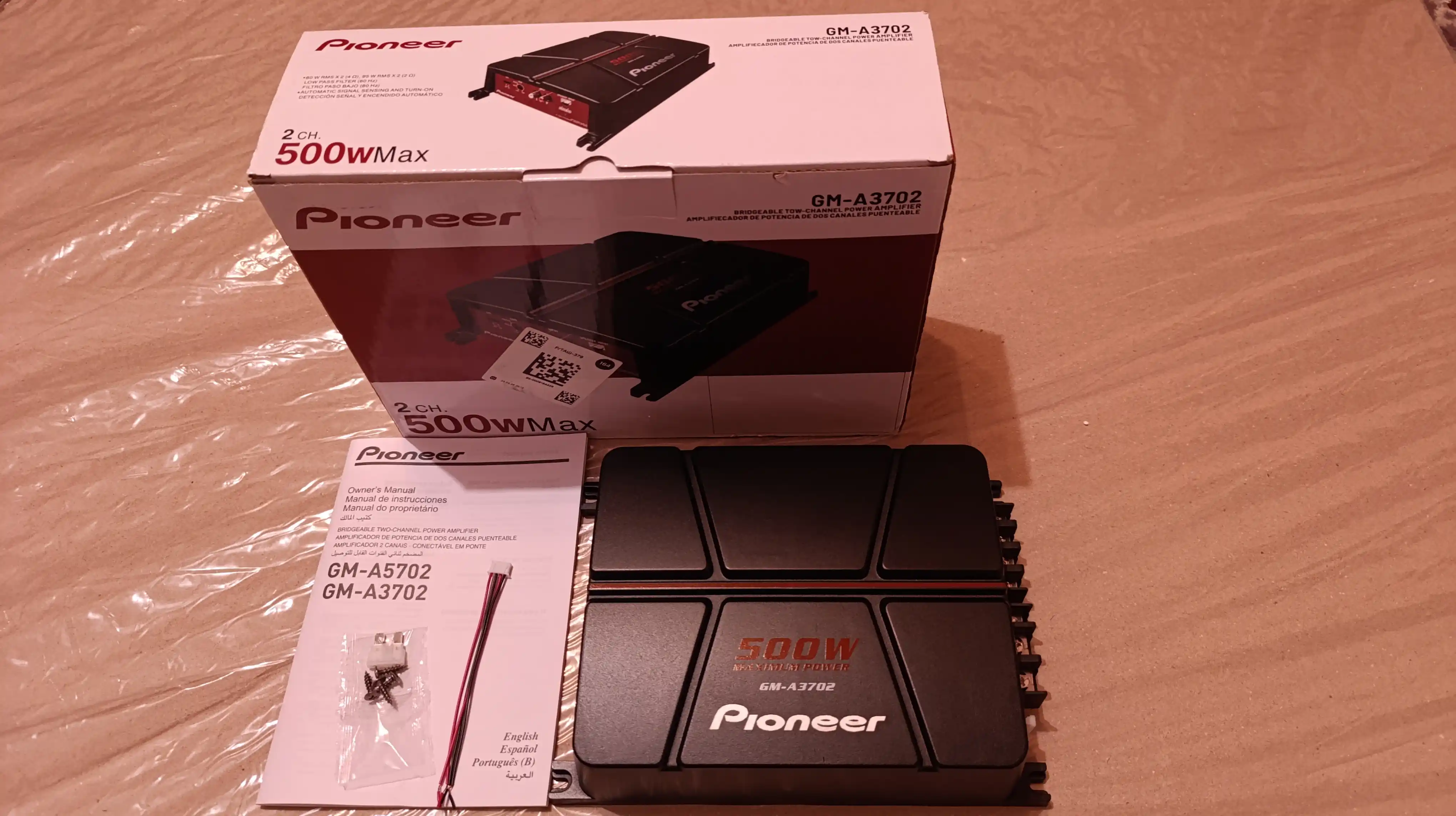 Pioneer GM-A3702 — 500W 2-kanalli avtomobil ovoz kuchaytirgichi