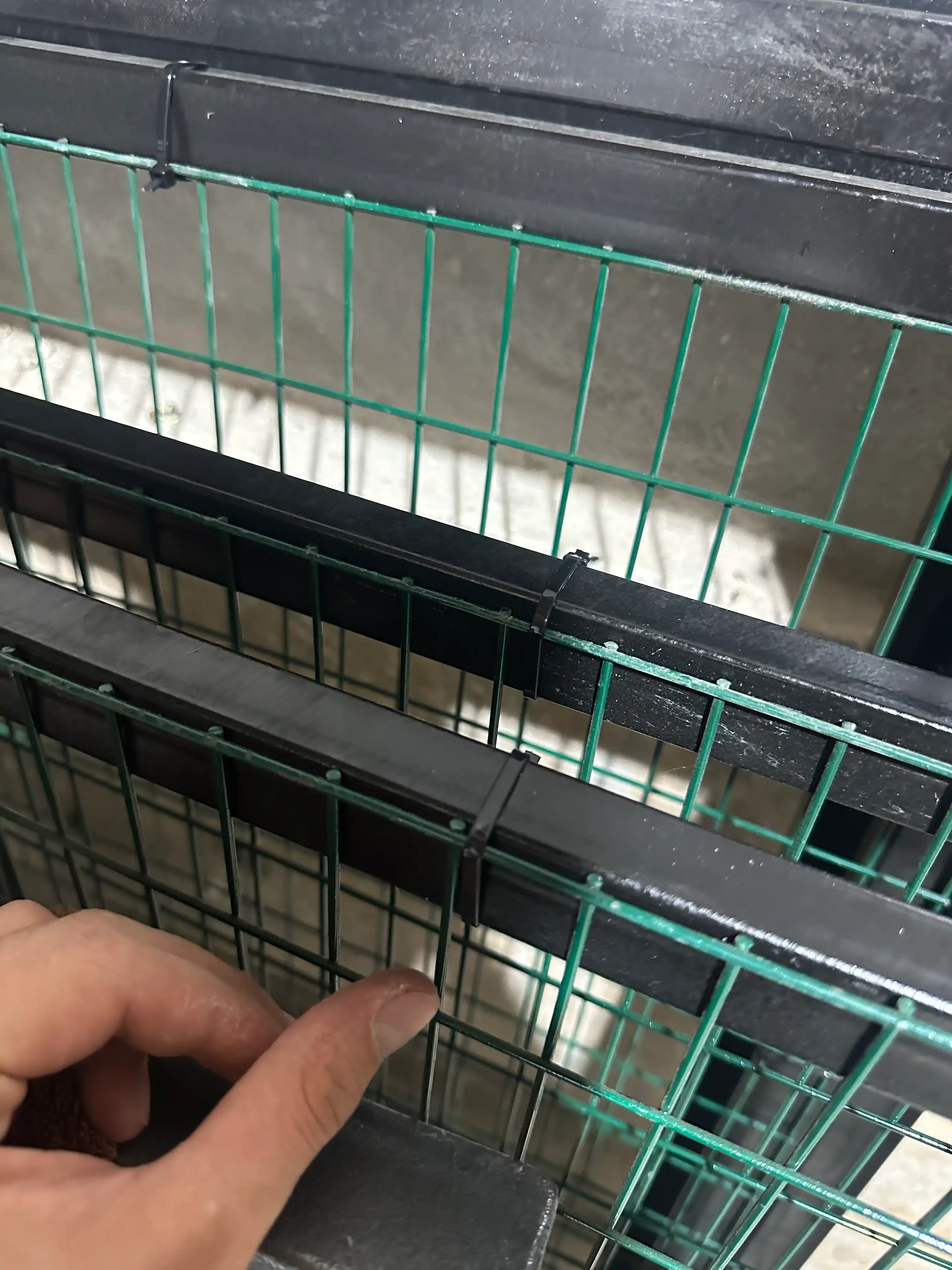 Plastik neylon xomutlar, paketda 100 dona, tortqichlar