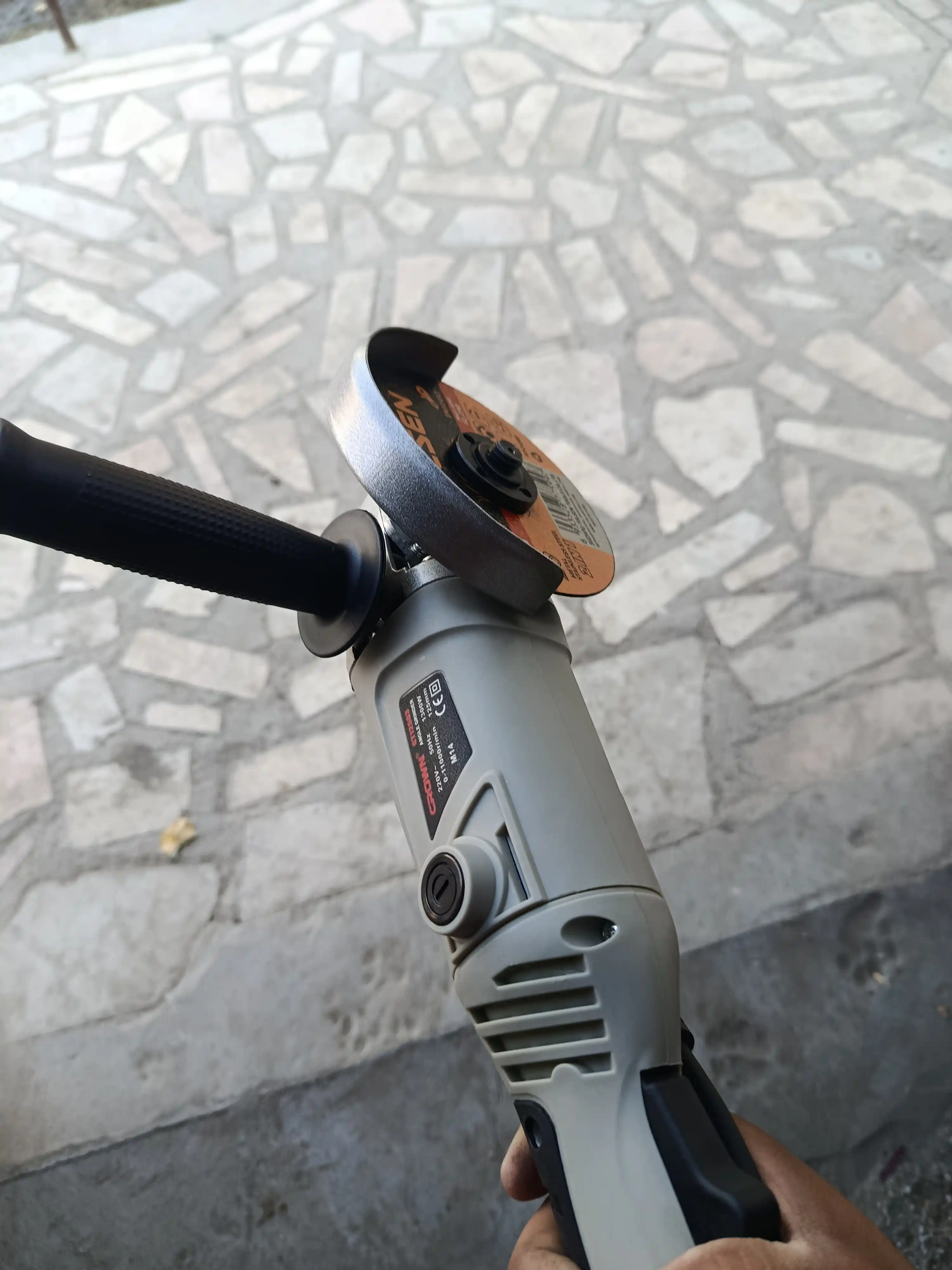 125 mm sozlamali bolgarka, tezlik boshqaruvli professional burchakli silliqlagich