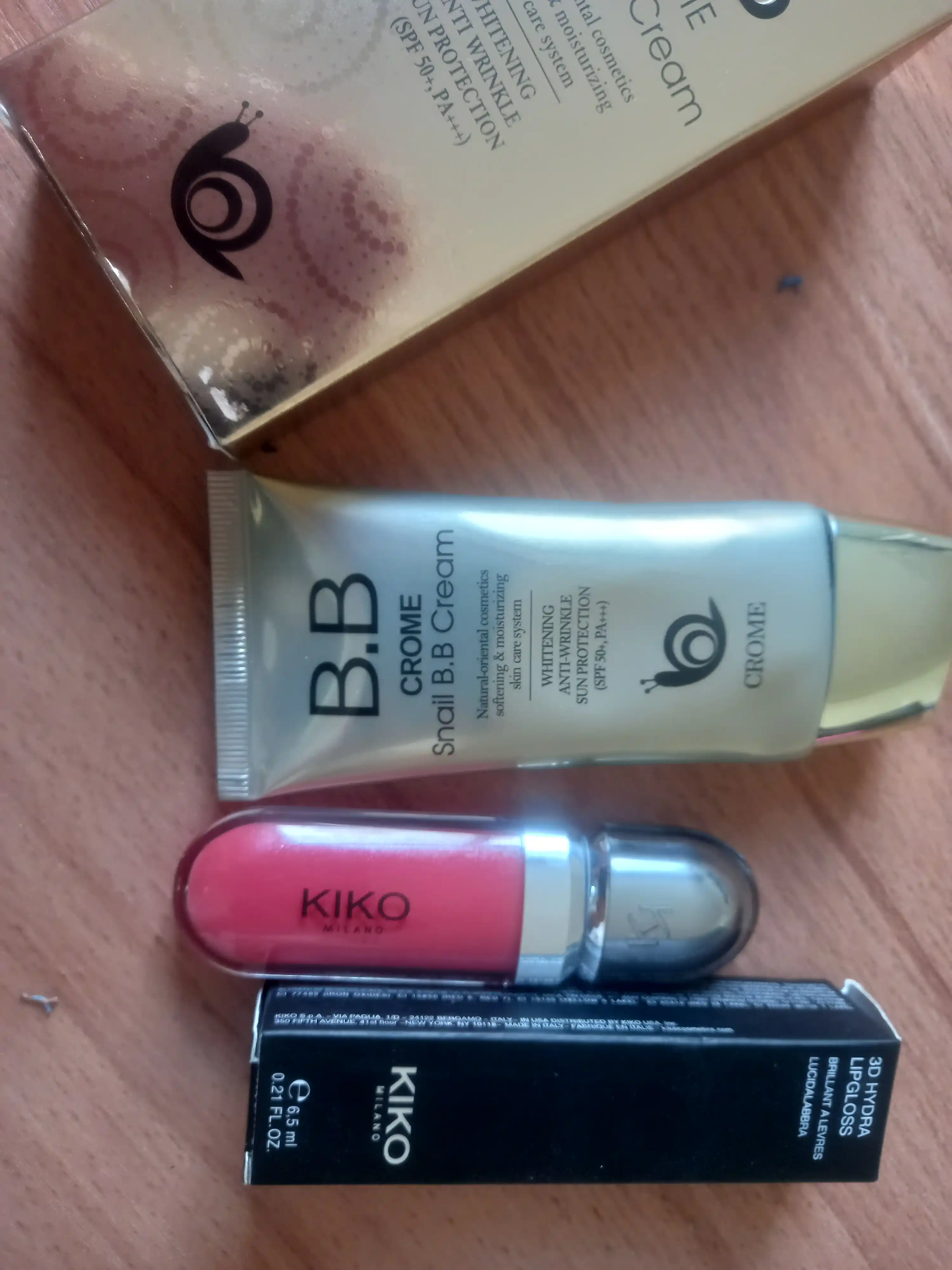 CROME SNAIL BB krem SPF50, с муцином улитки, отбеливающий тональный крем