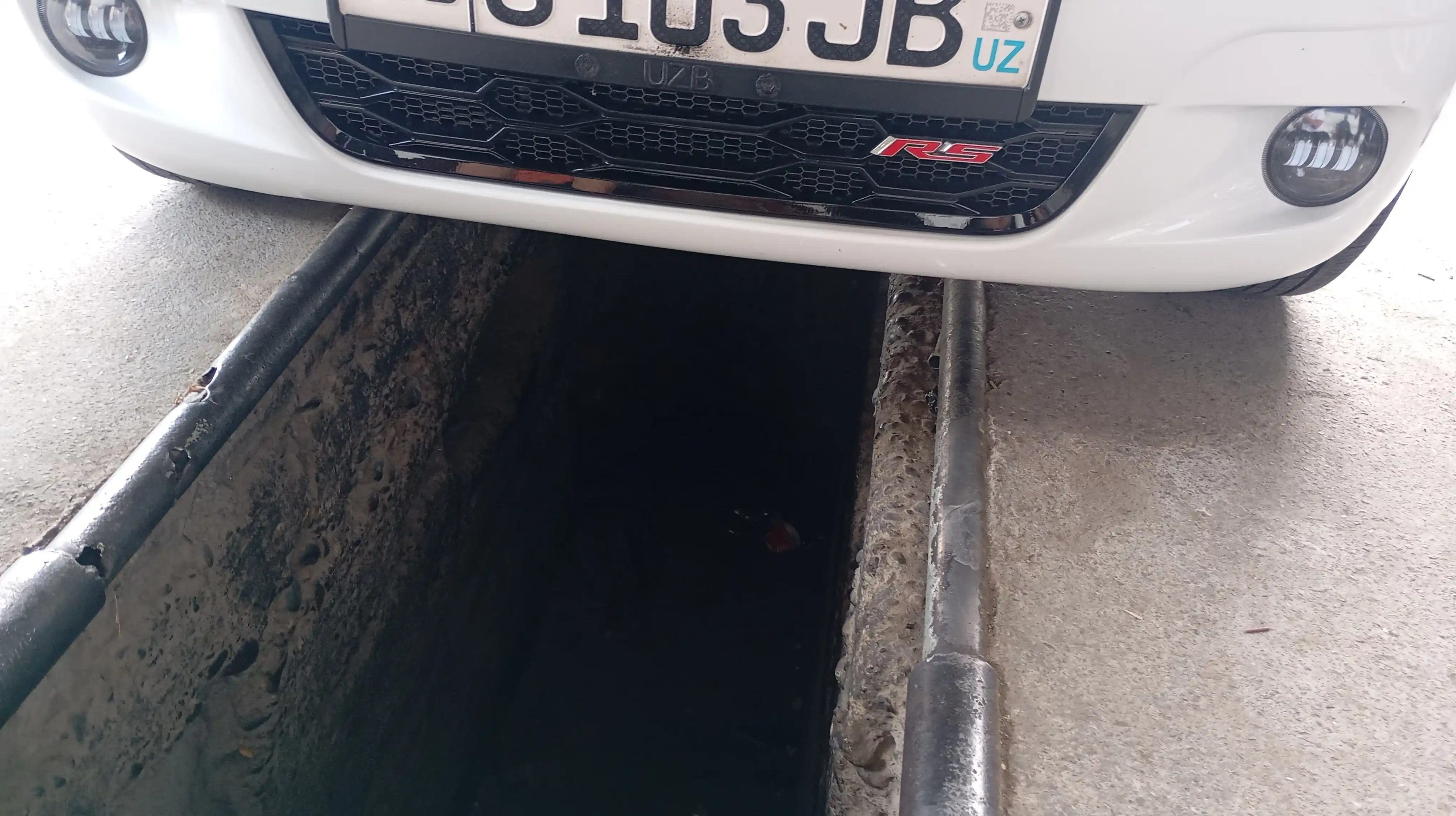 Cobalt Spark matiz uchun tumankaga ikki xil yonadigan led chiroqlar oq sariq bolib yonadi