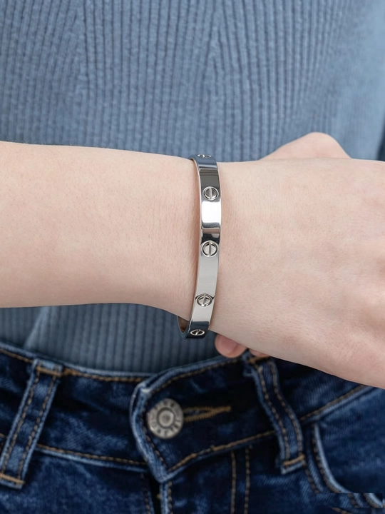 Браслет из нержавеющей стали в стиле Cartier