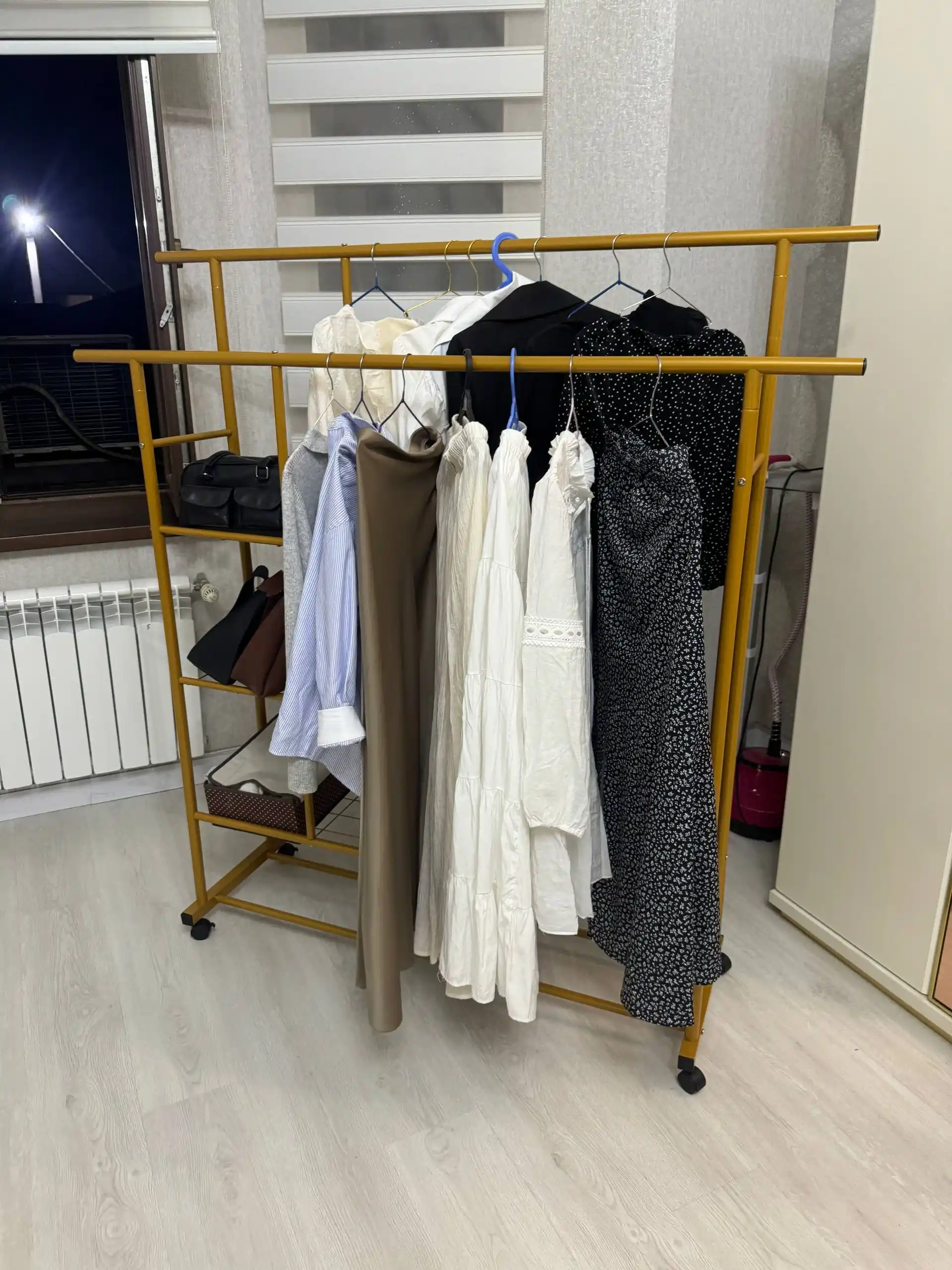 Вешалка напольная для одежды, с обувницей, на колёсиках, металлическая, 50, 68, 100, 150кг