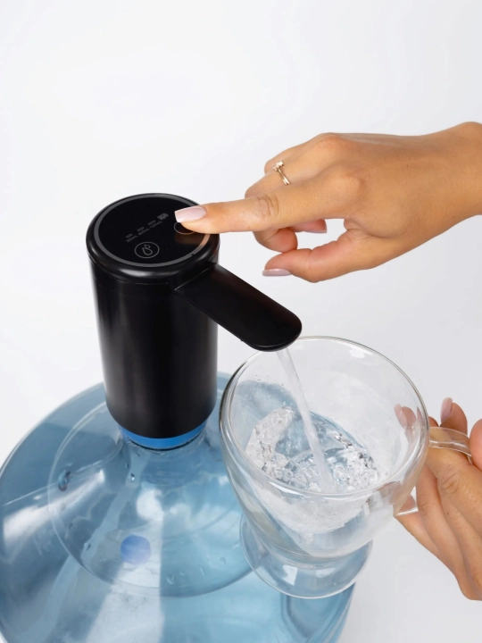 Universal dispenser, nasos, ikki nasos, 19 l idish uchun, akkumulyator, kuchli