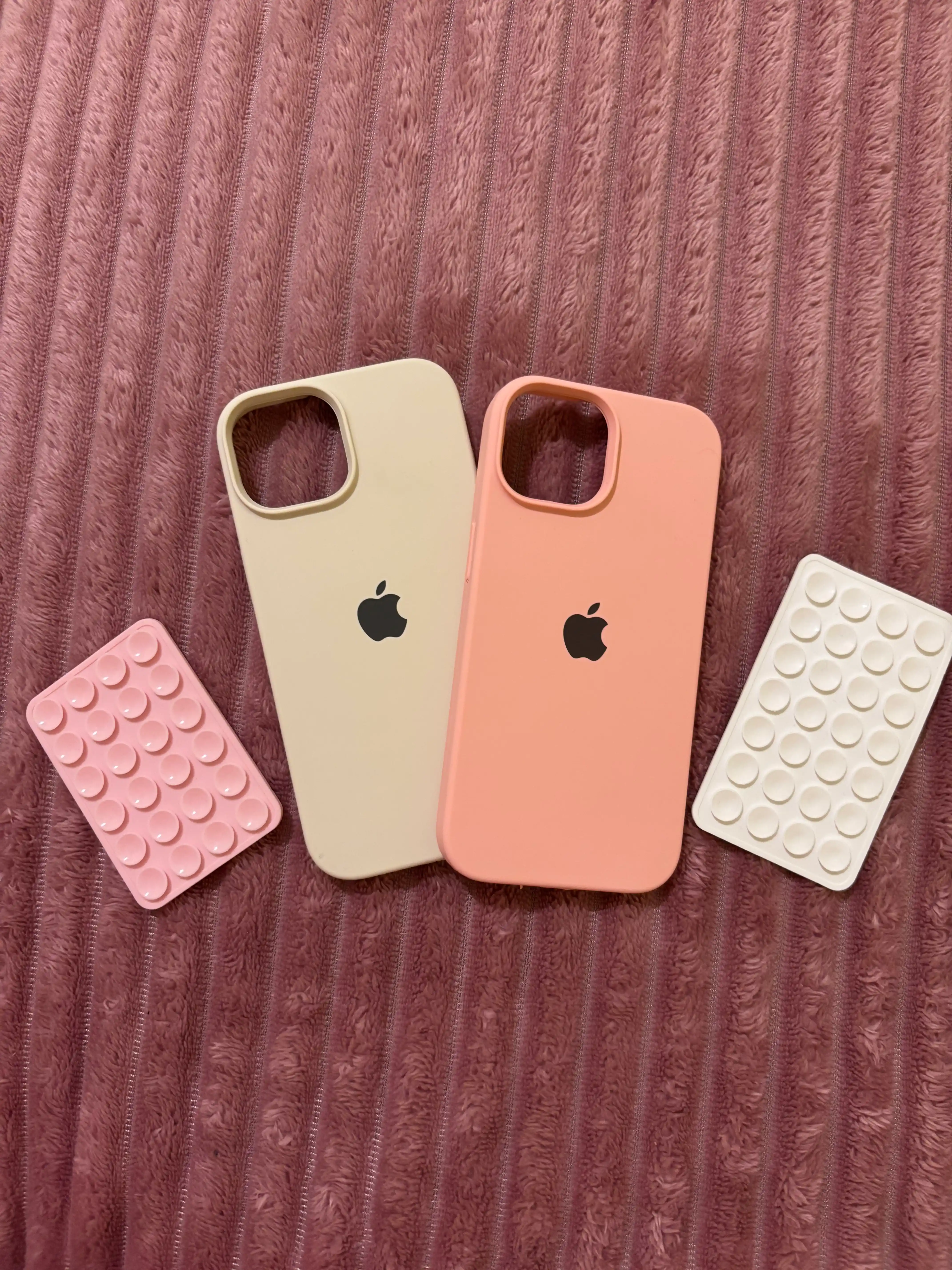 Силиконовый чехол с логотипом для iPhone 11–18 серий