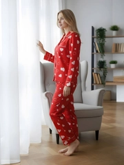 Красный