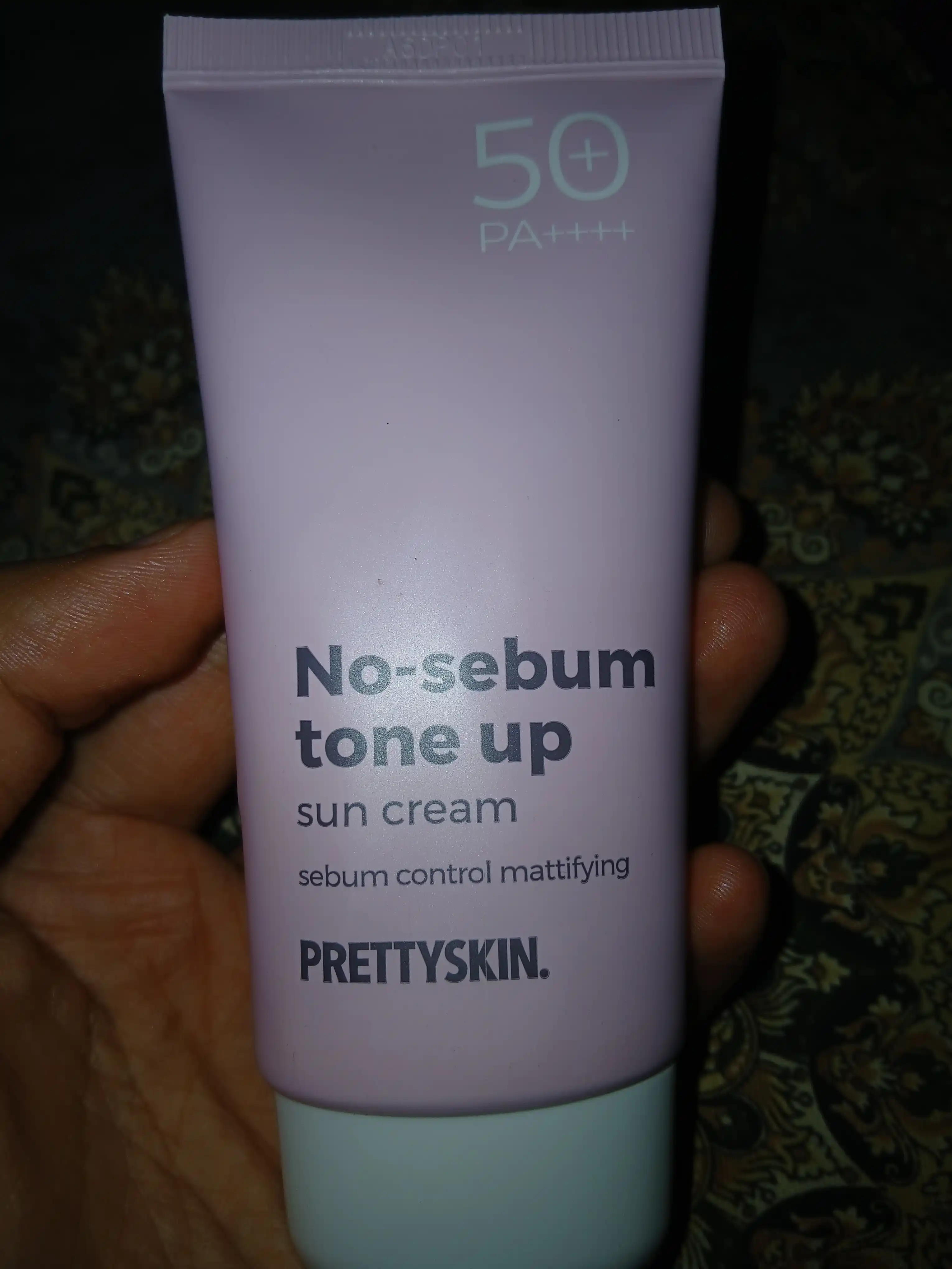 Pretty Skin Yuz uchun namlovchi, quyoshdan himoyalovchi krem SPF50+ PA++++ 4 xil, 70 ml