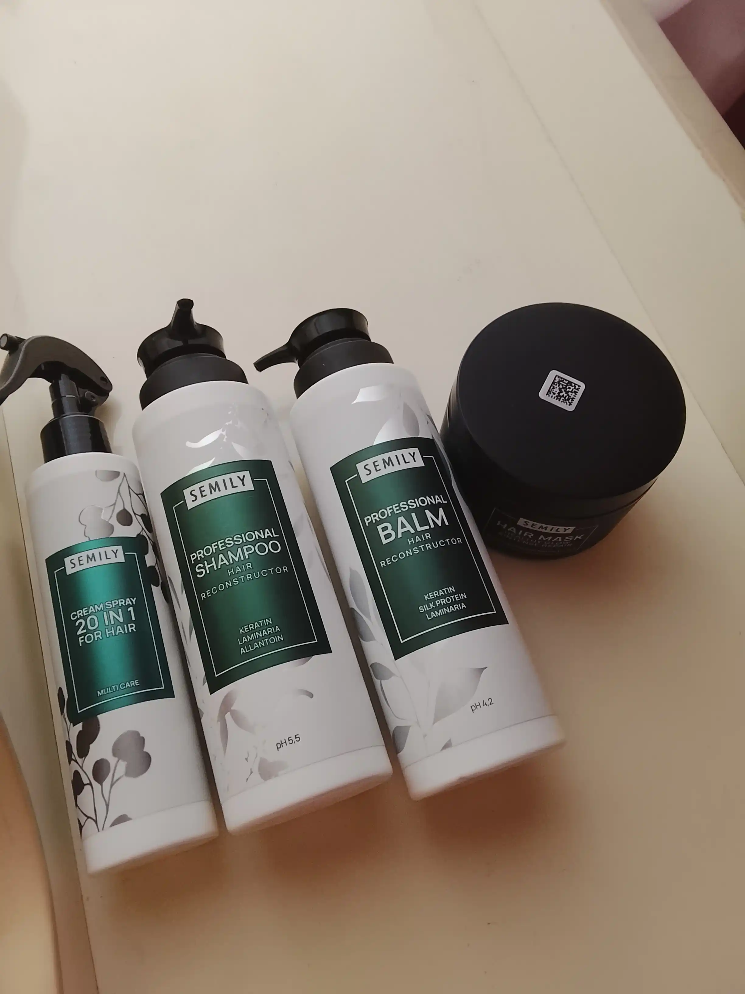 SEMILY soch spreyi, sochlarni issiqlikdan himoyalovchi xushbo‘y krem, soch parvarishi uchun 200 ml