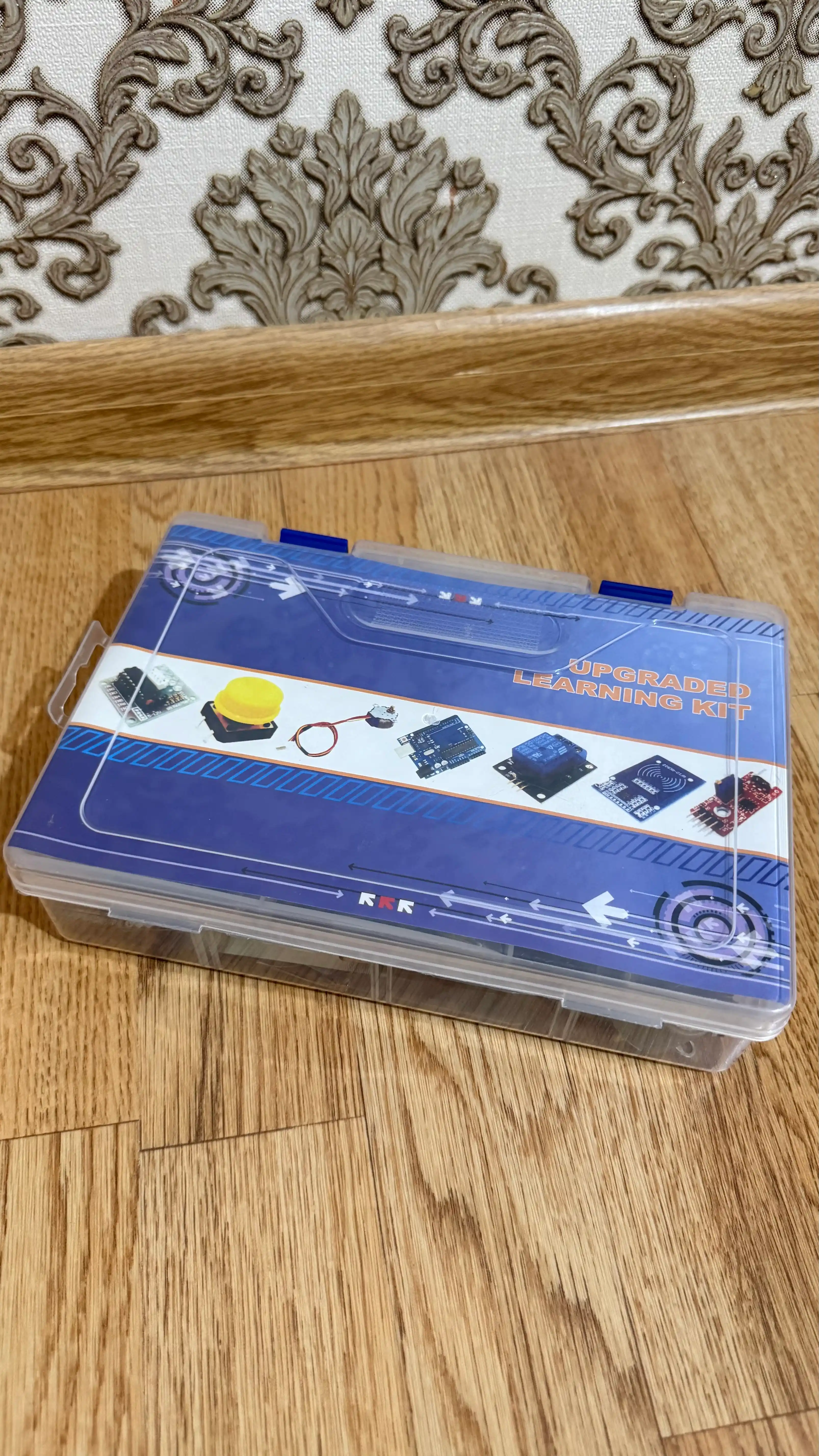 Arduino UNO DIP R3 Upgraded Starter Kit — набор для электроники, 35+ компонентов