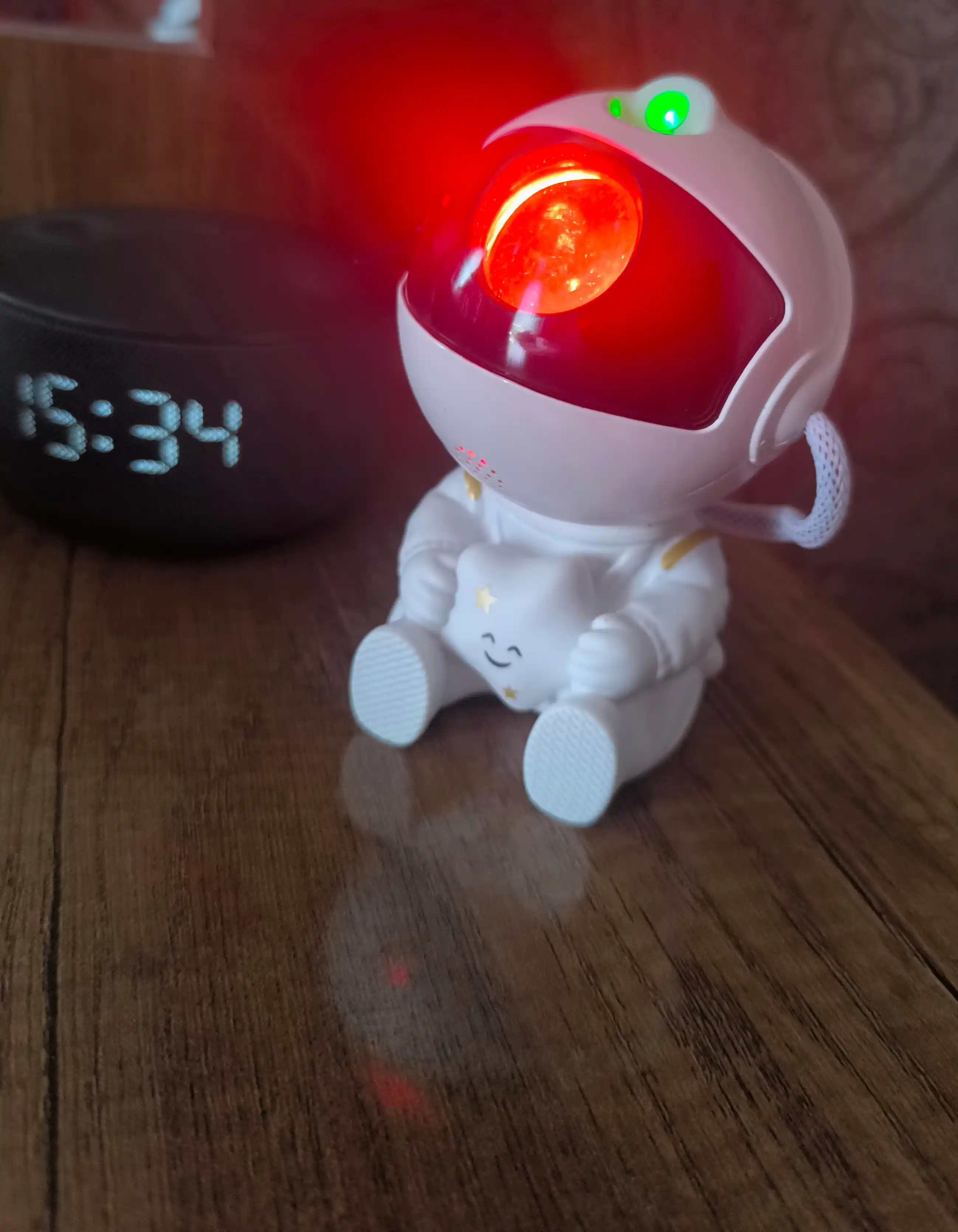 Ночник проектор Звездное небо "Космонавт" с пультом LED, лазерный проектор звездного неба
