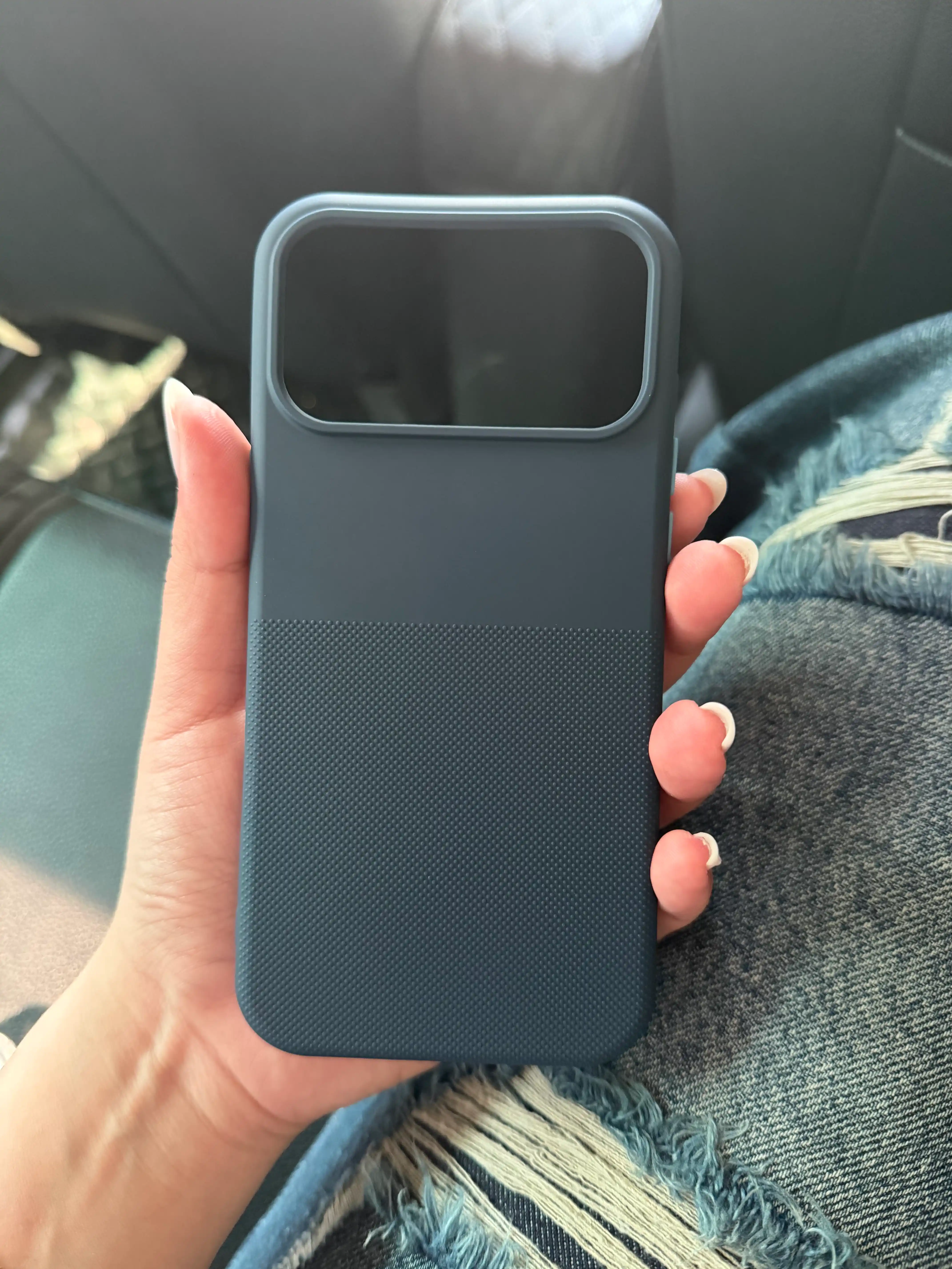 IPhone 17 Pro Max silikon chexol,g'ilof, aniq kesmalar, ishonchli himoya, yoqimli tekstura