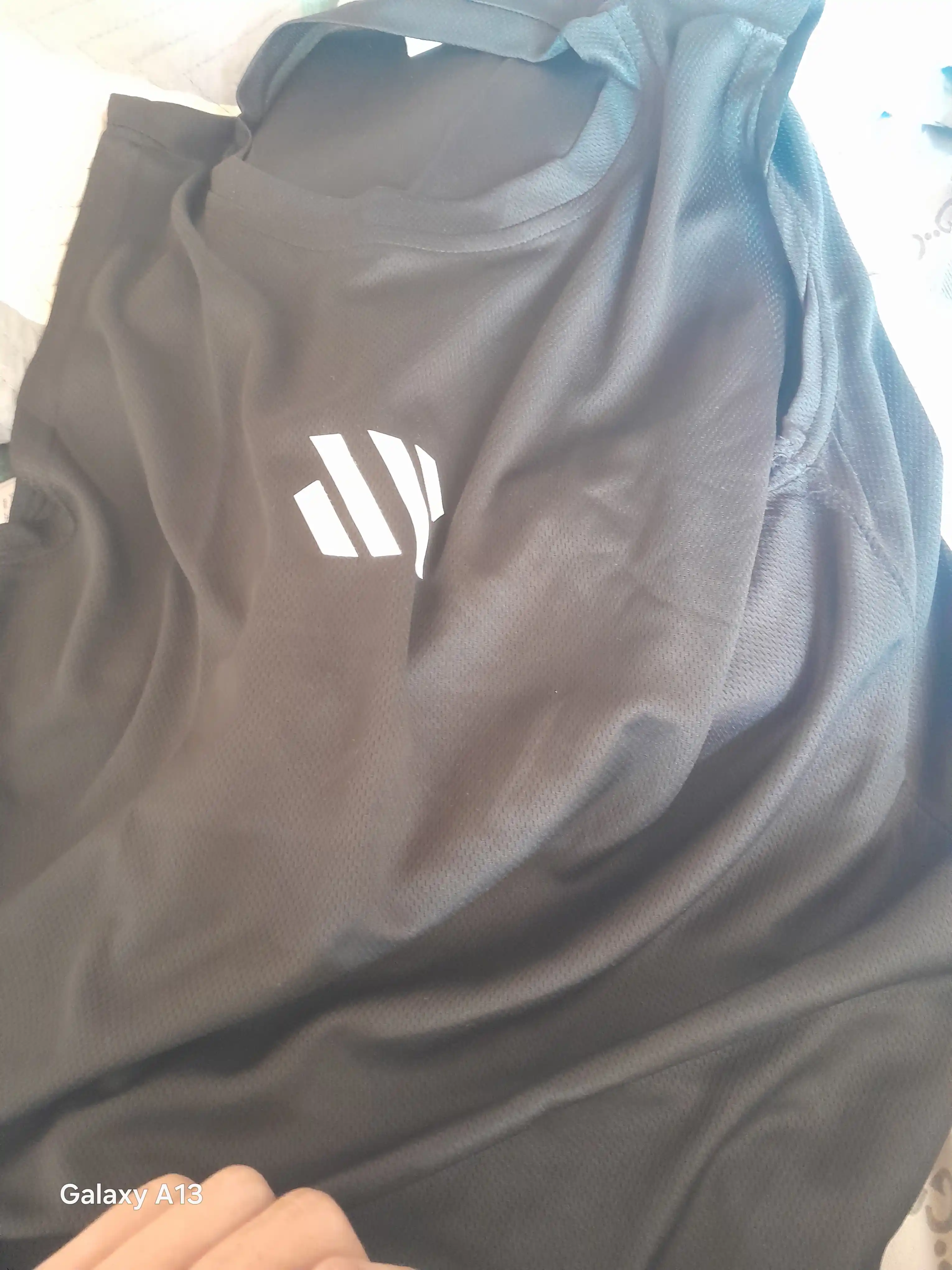 Sport zali va fitnes uchun erkaklar sport maykasi, mashg‘ulot va yugurish uchun futbolka