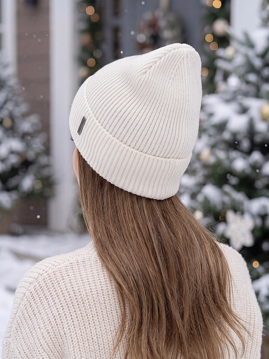 Ayollar bosh kiyimi va qizlar uchun qishki shapka Snowl Liana