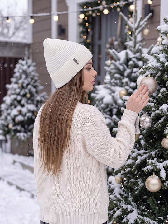 Ayollar bosh kiyimi va qizlar uchun qishki shapka Snowl Liana