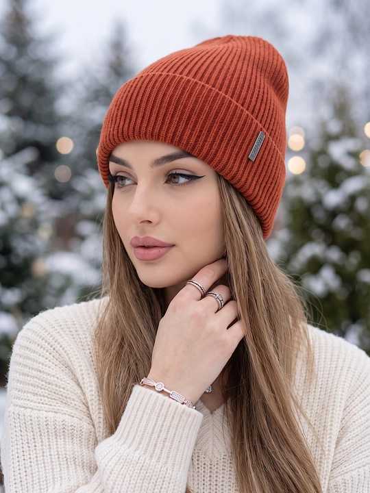 Ayollar bosh kiyimi va qizlar uchun qishki shapka Snowl Liana