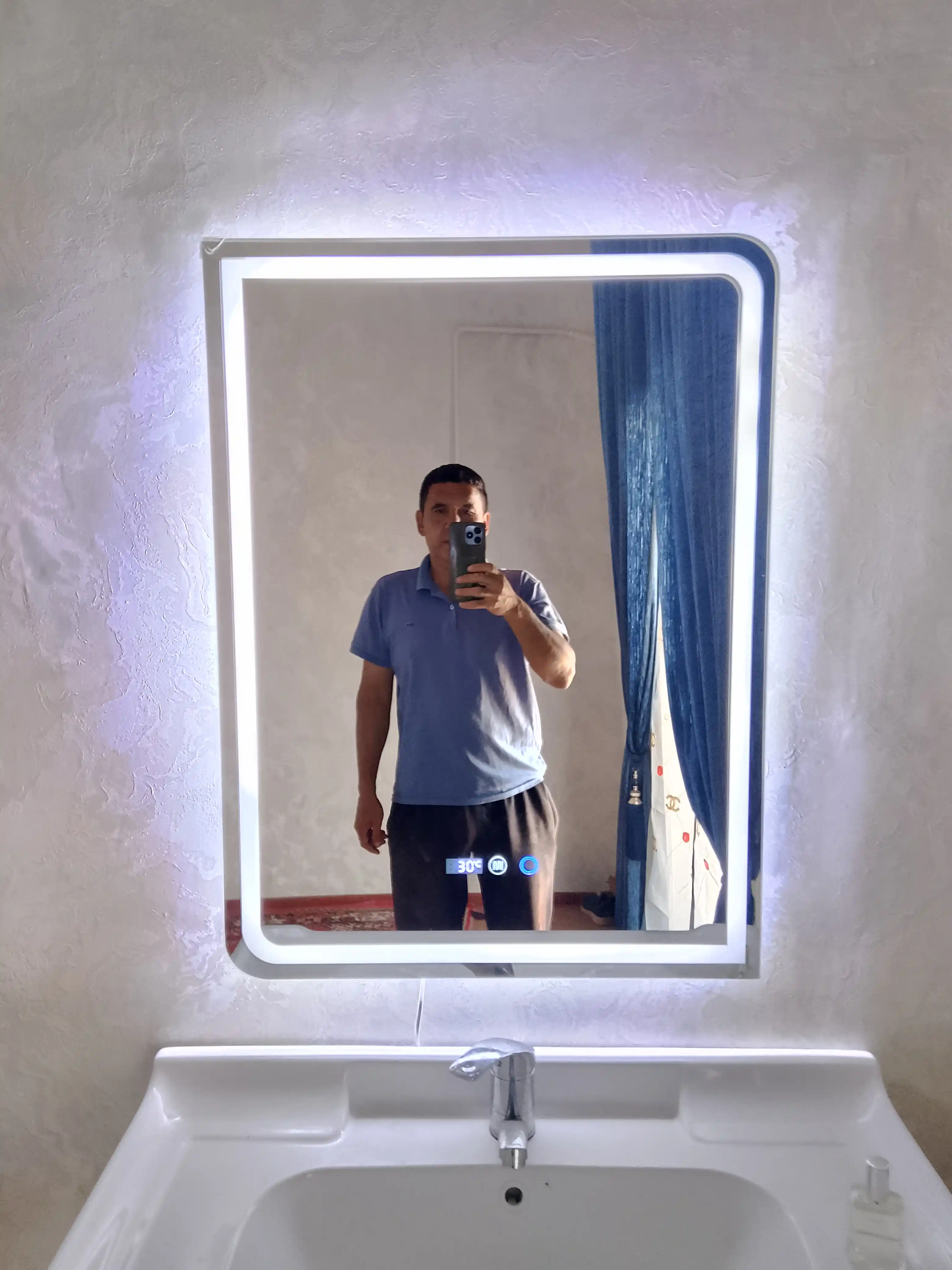 60×80 sm aqlli LED oyna