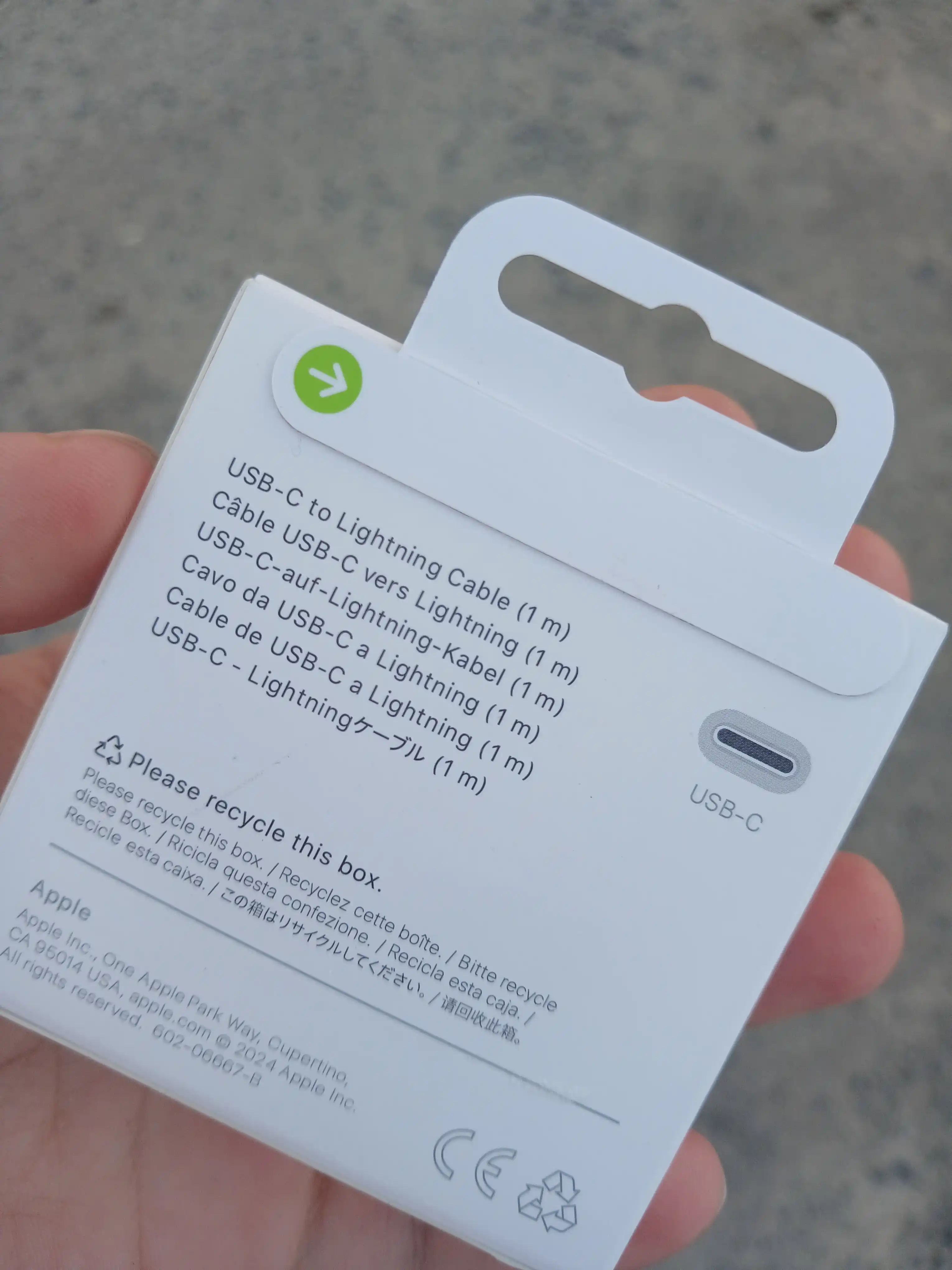 Zaryadnoe qurilma iPhone uchun, zaryadka 20 Vt, s kabelem Type-C — Lightning