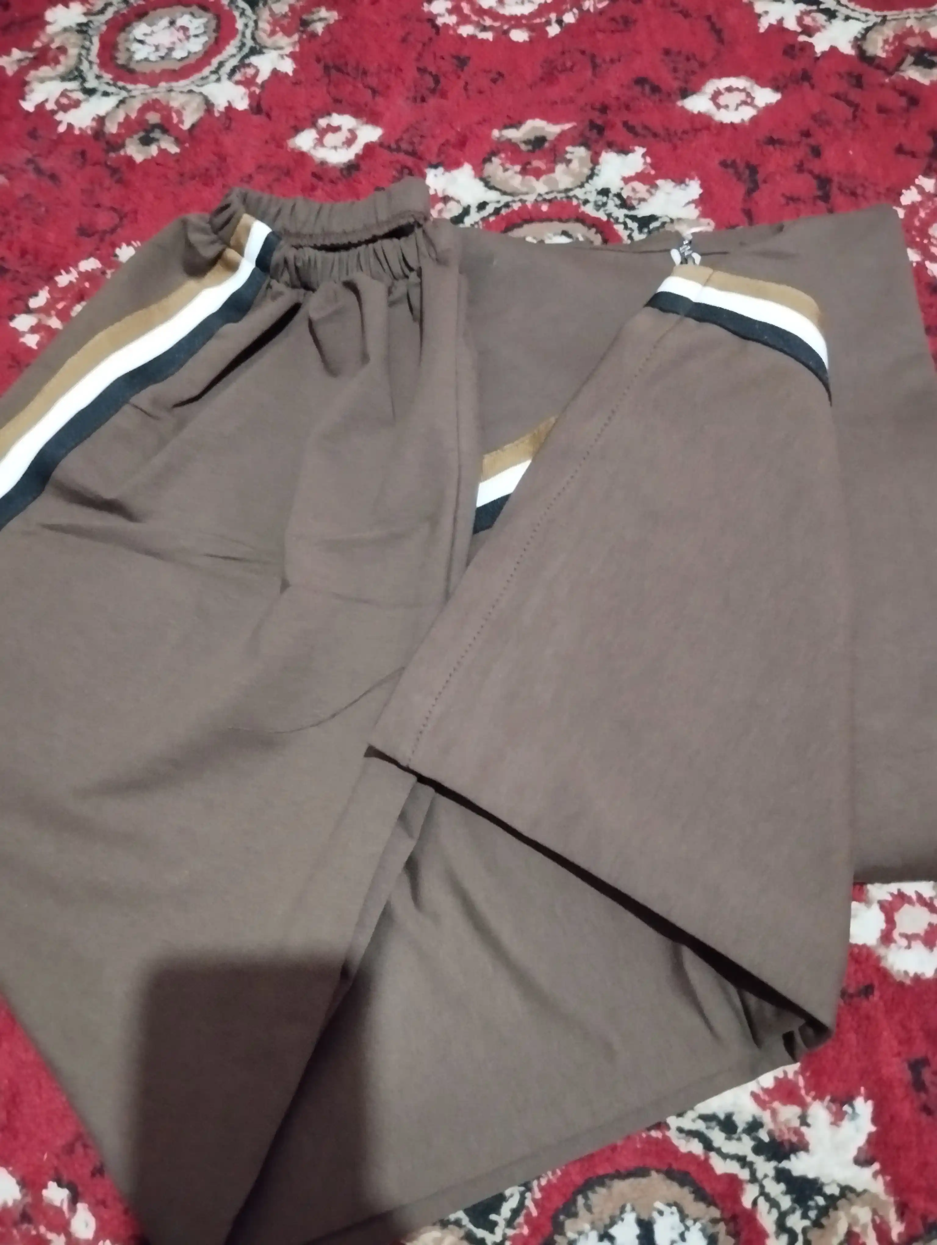 Ayollar kostyumi ikki qismli oversize xudi, keng shim, casual zamonaviy sport kiyim