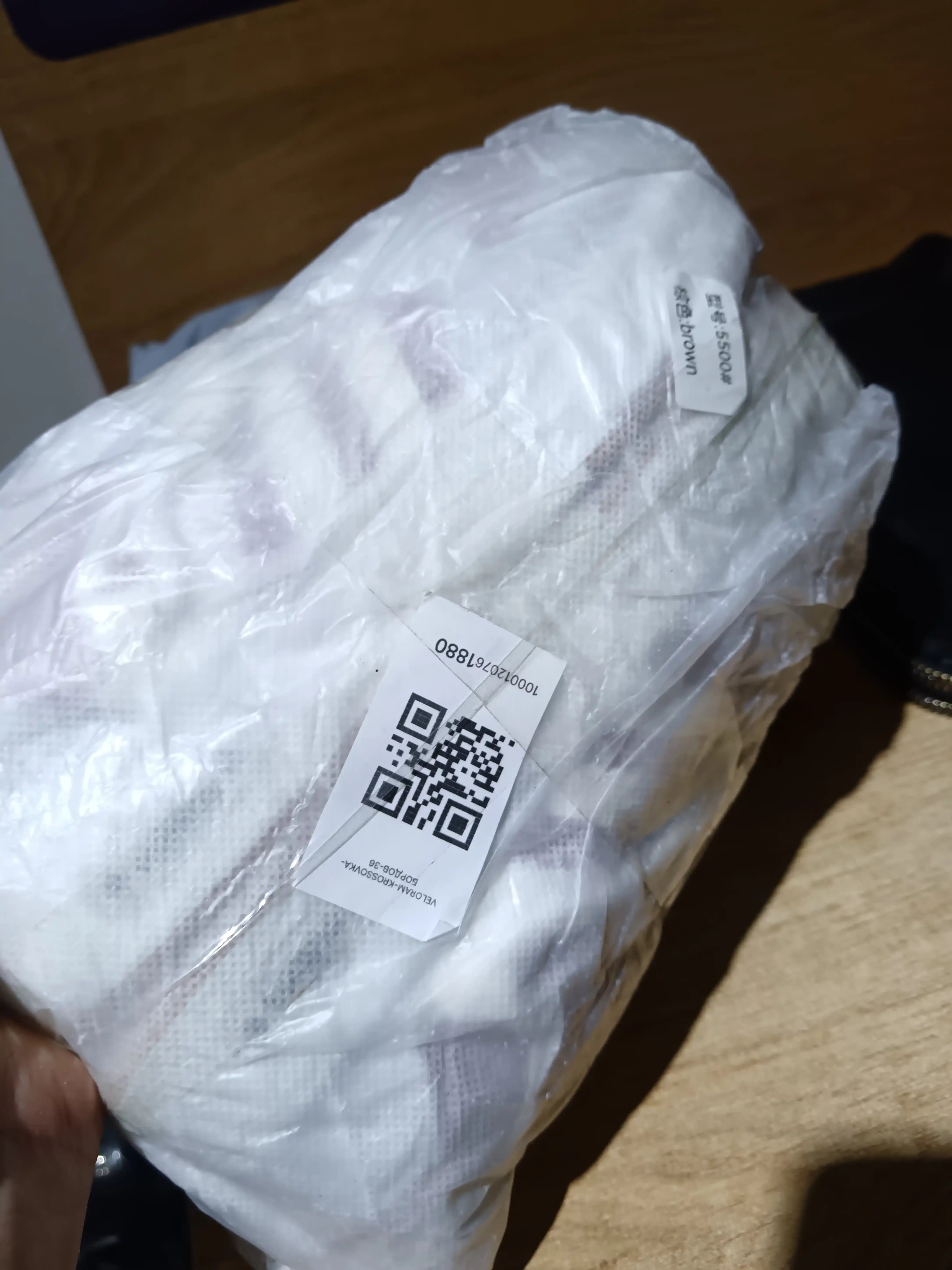 Ayollar poyabzali: 36-41 o‘lchamdagi qizlar va ayollar uchun Adidas krossovkalari