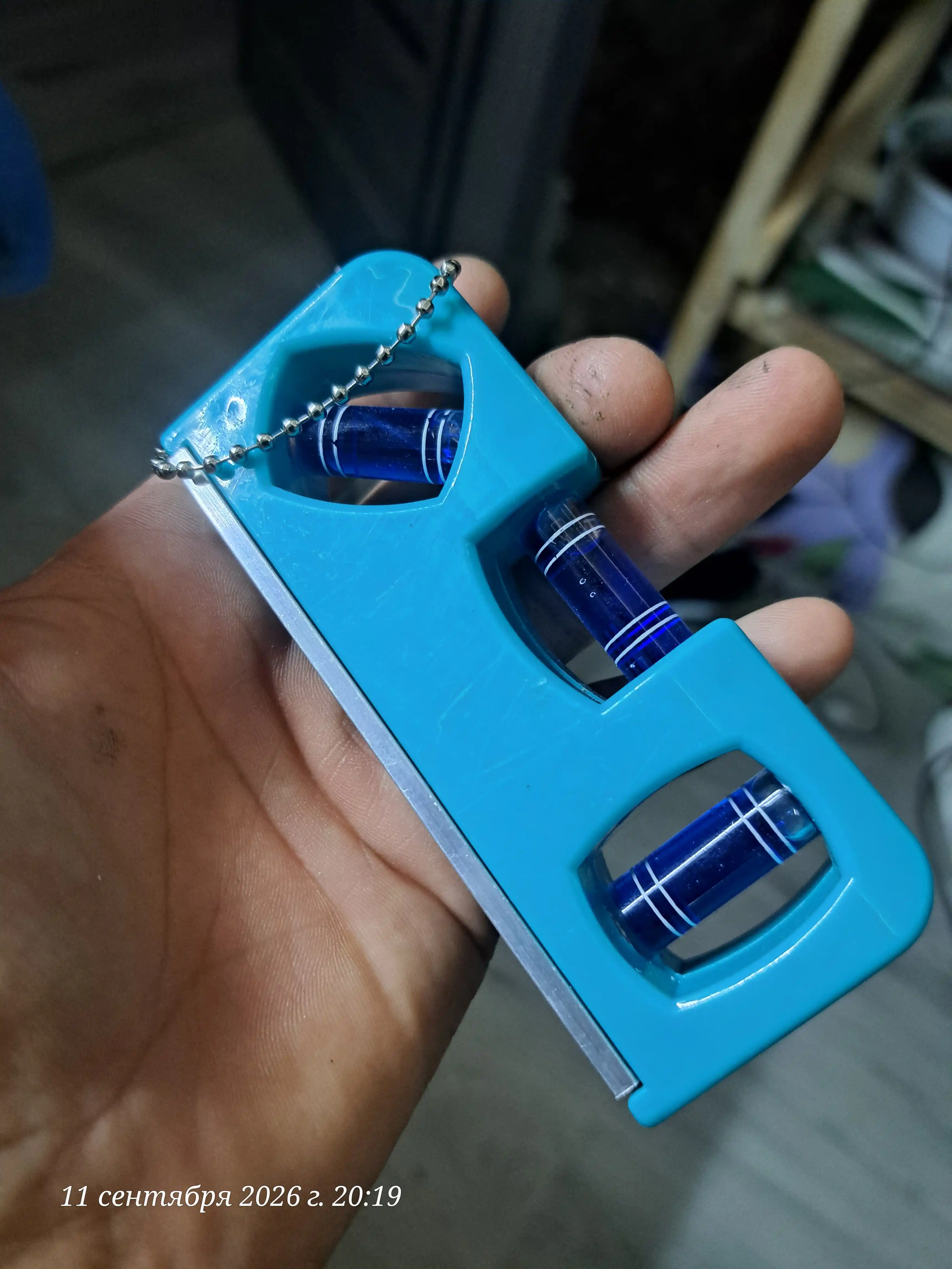 Plastik magnit sath o‘lchagichi 100 mm, 3 ta ko‘zcha