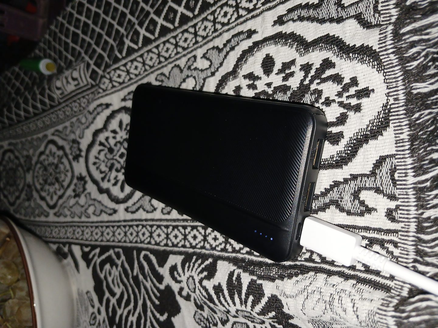 Power bank 10000/20000 mAh, tashqi akkumulyator