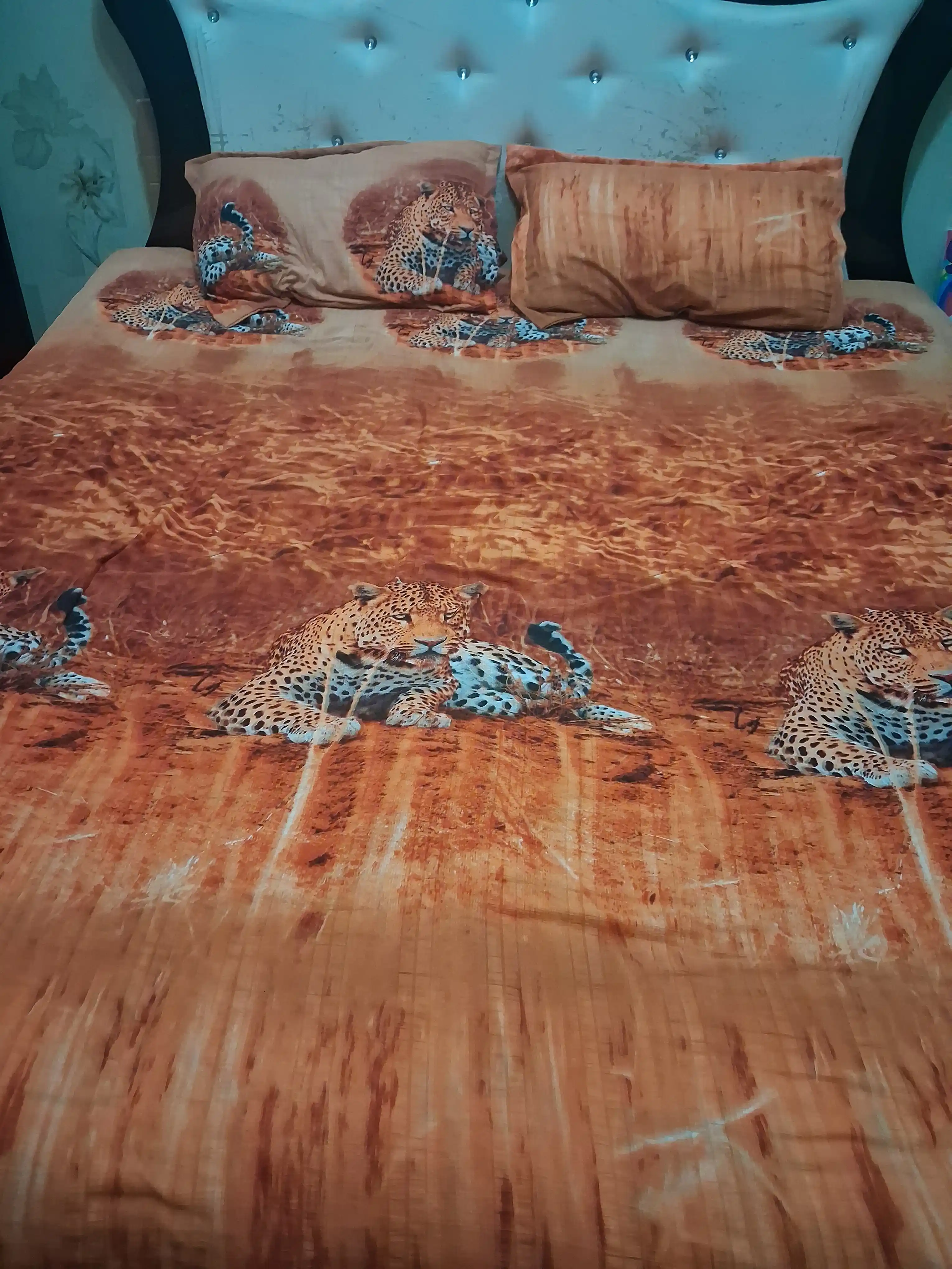 Комплект простыня и наволочка, двуспальная 220*230, наволочка 50*70