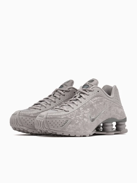 Erkaklar uchun Nike SHOX R4 OG krossovkalari