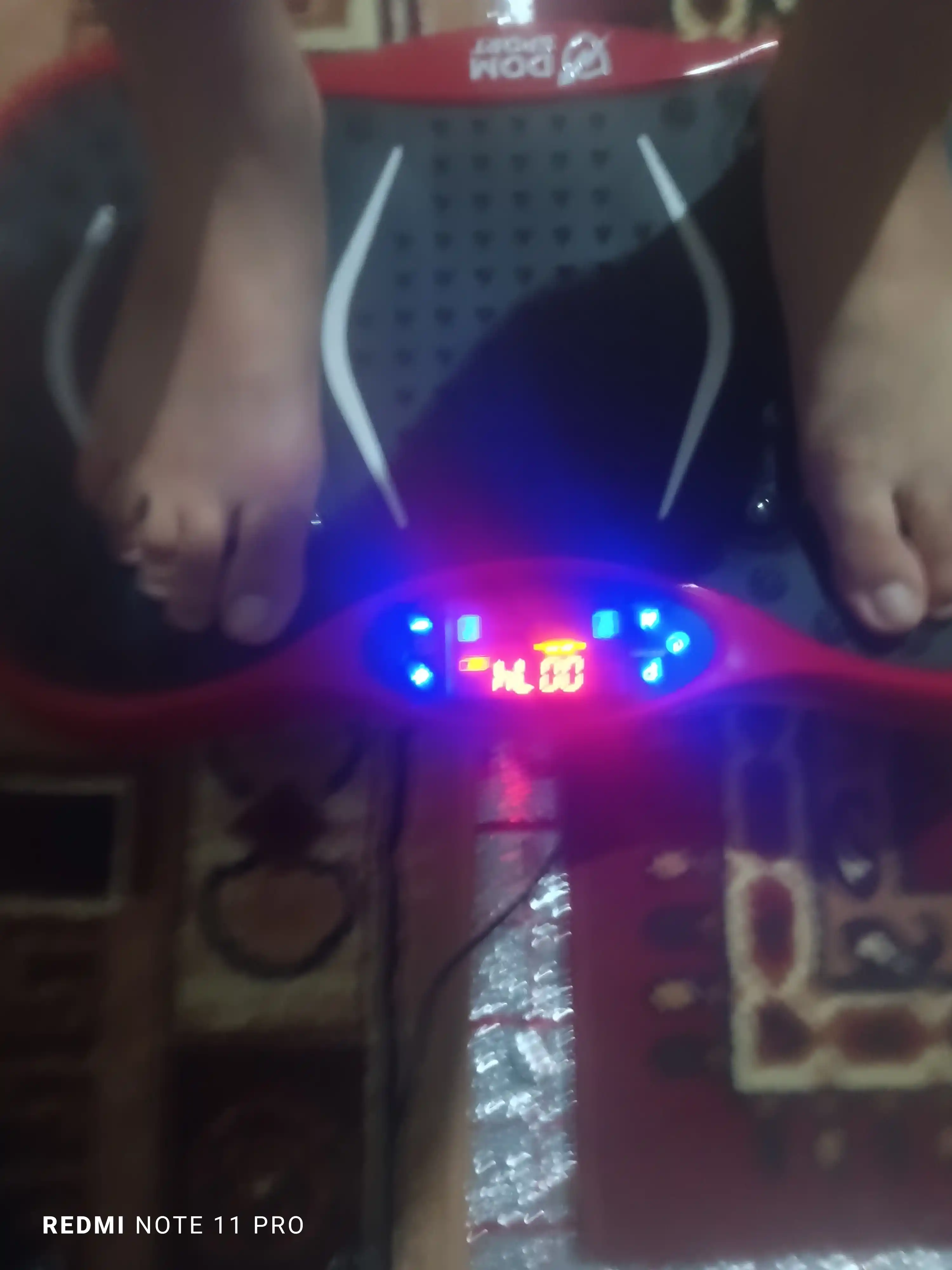 Vibroplatforma FIDGO, ozish va massaj uchun trenajyor, Bluetooth va pult bilan