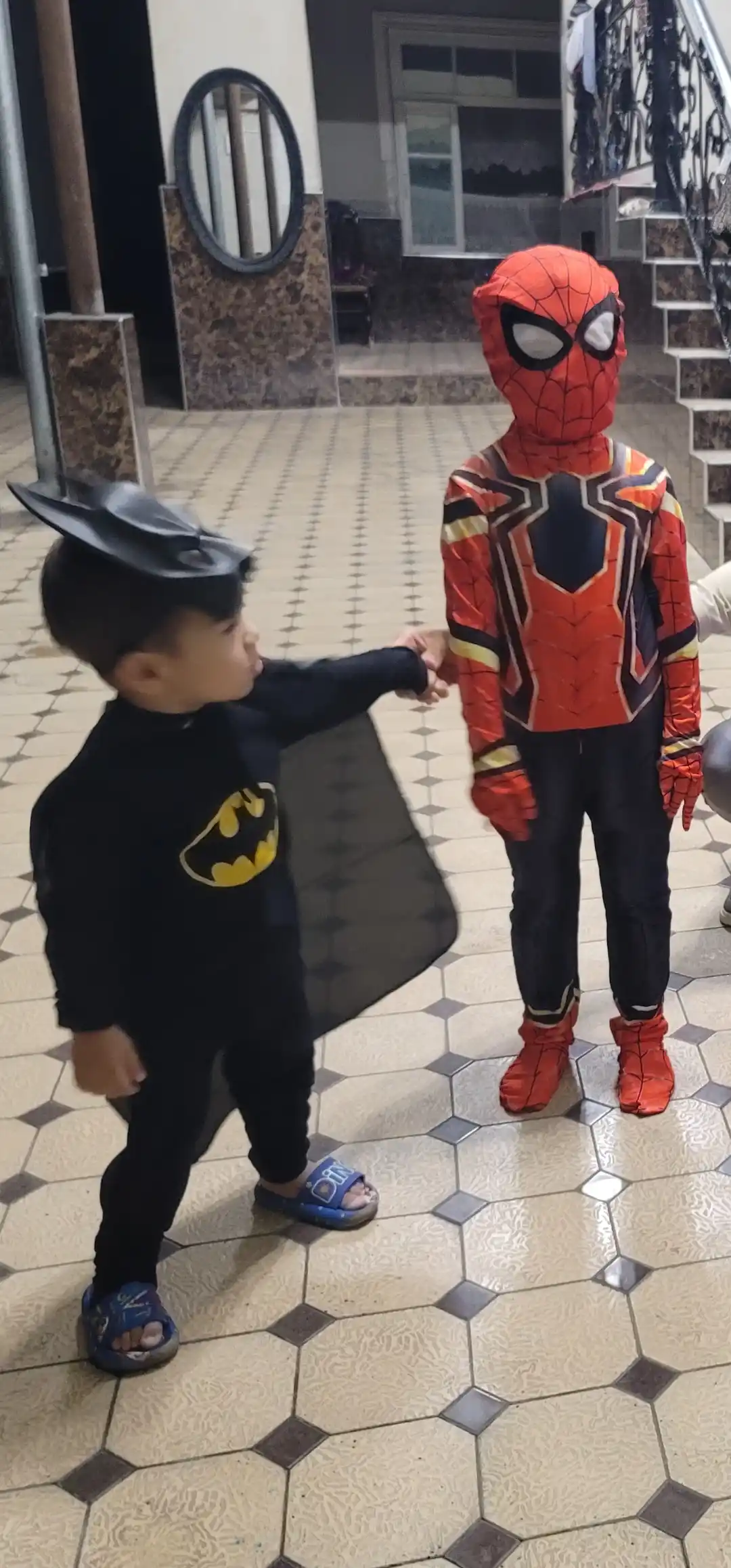 O'rgimchak odam (SPIDERMAN) 98% paxtadan kiyimi, superqahramonlar