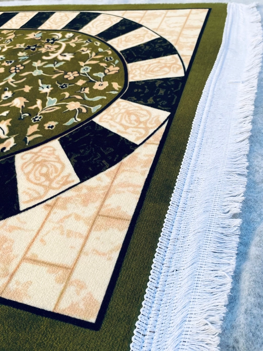 Madina joynamoz , Mada Carpets,yumshoq va mayin yuza qalin gilamllik ,Ravza joynamoz