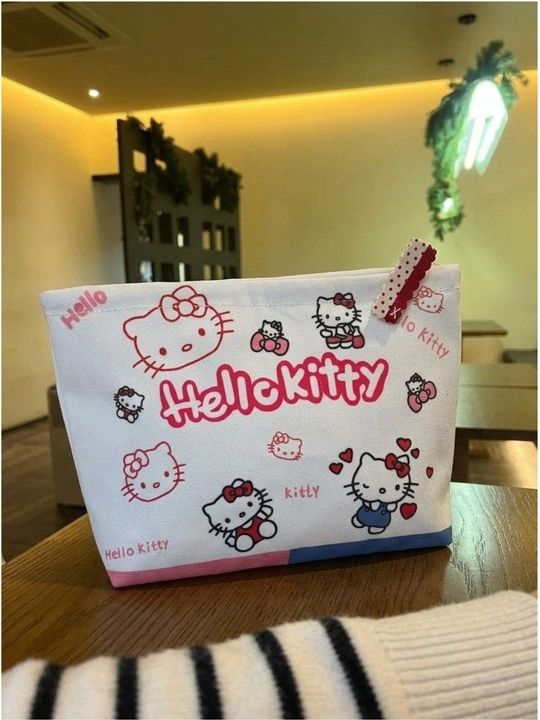 Kosmetik sumka qora va pushtili Hello Kitty