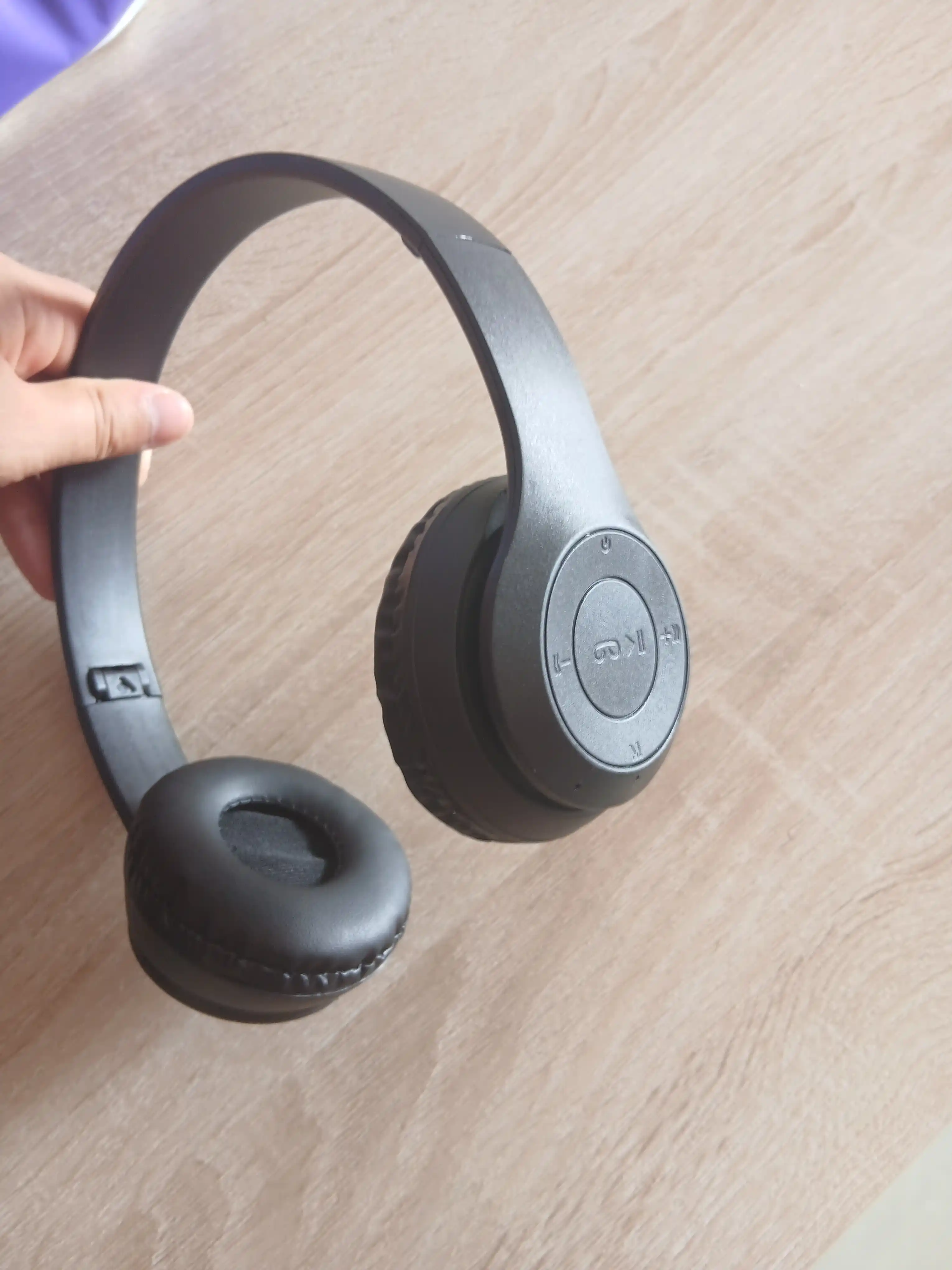 Simsiz quloqchinlar P47, Bluetooth 5.0, yig'iluvchan, mikrofon bilan, shovqinsiz