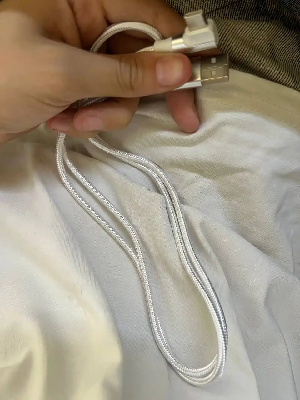 USB Type-C 3 metrli burchakli PD kabel – quvvatlash va ma’lumot uzatish uchun
