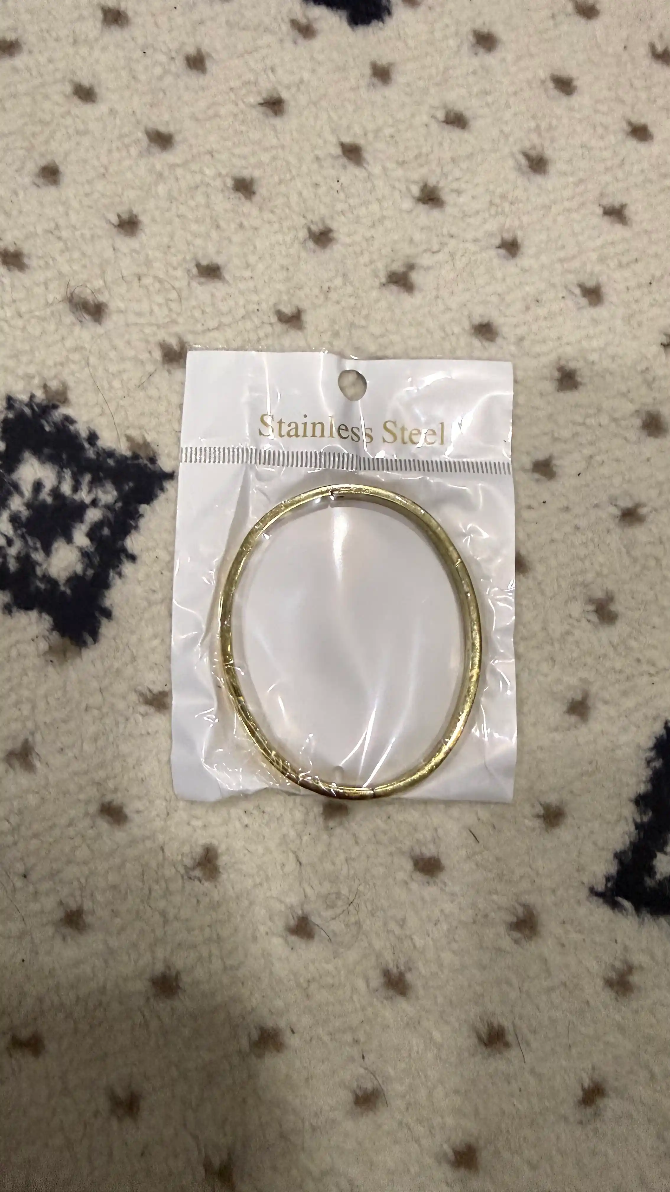Bvlgari, Blakuzuk, yollar uchun bilaguzuk, Cartier love, Cartier Clash, Cartier Nail