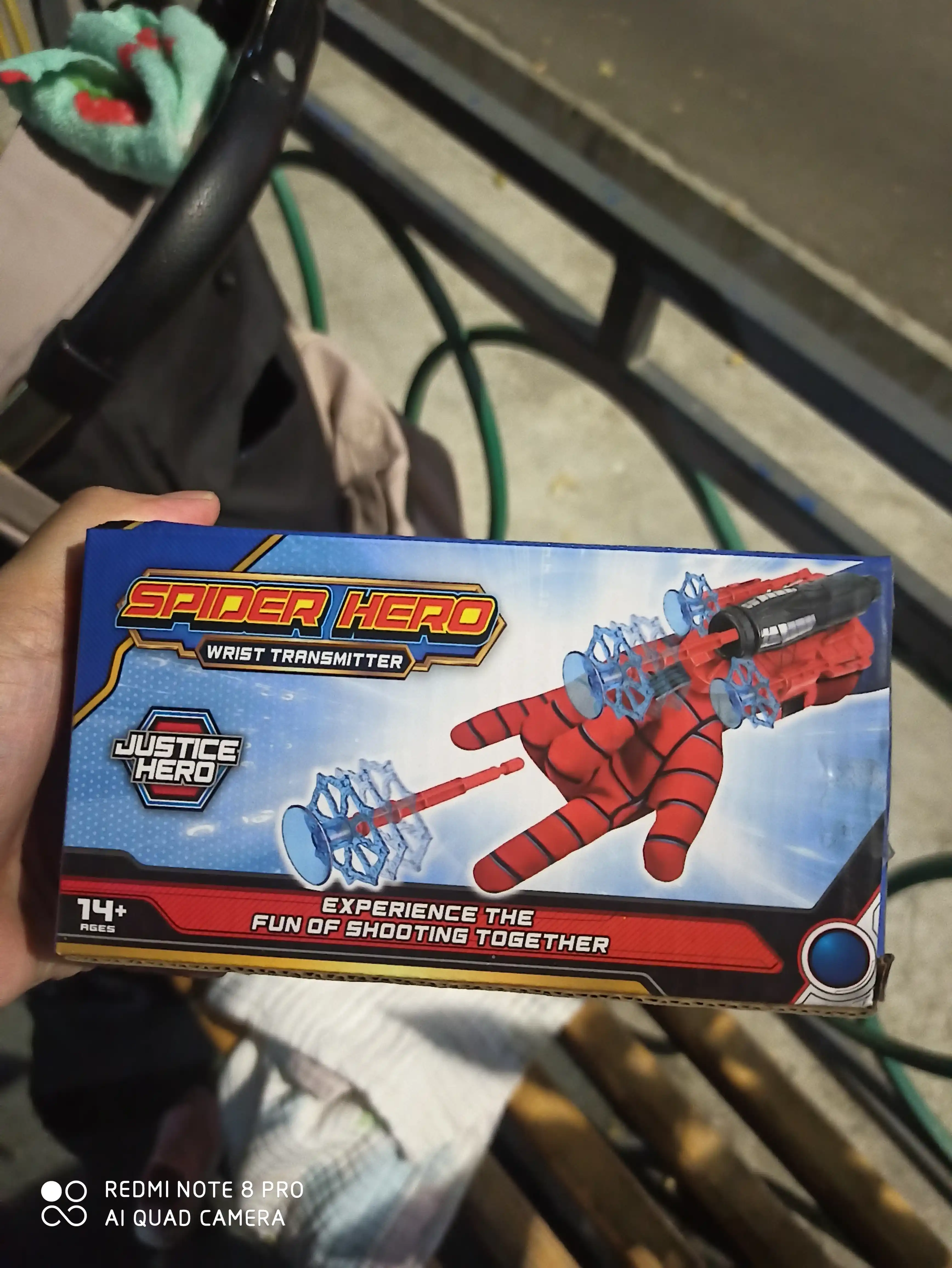 O'rgimchak odam blasteri o'q otuvchi qo'lqop - bolalar uchun Spider Man o'yinchog'i